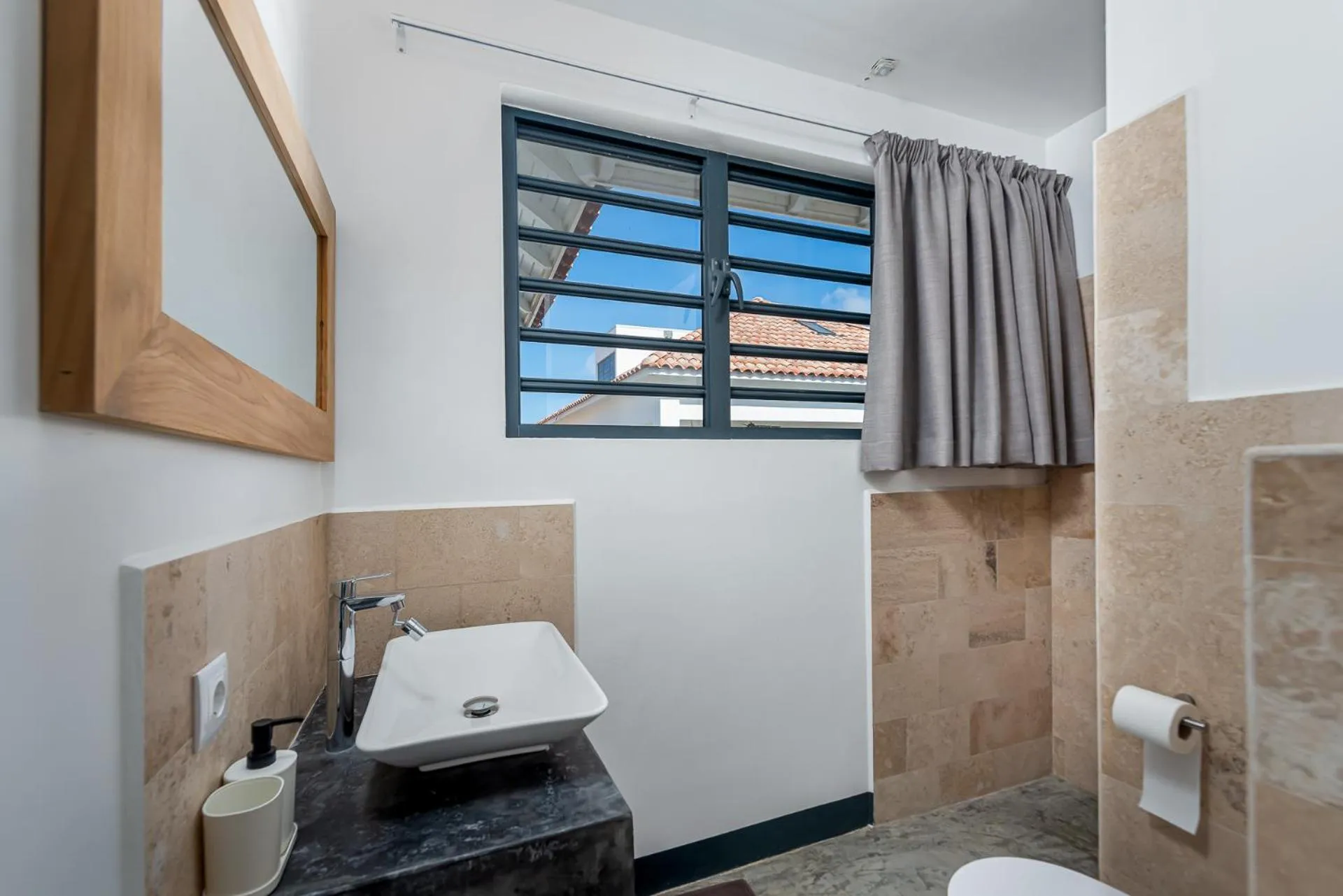 Toilet in Bloozz resort Bonaire