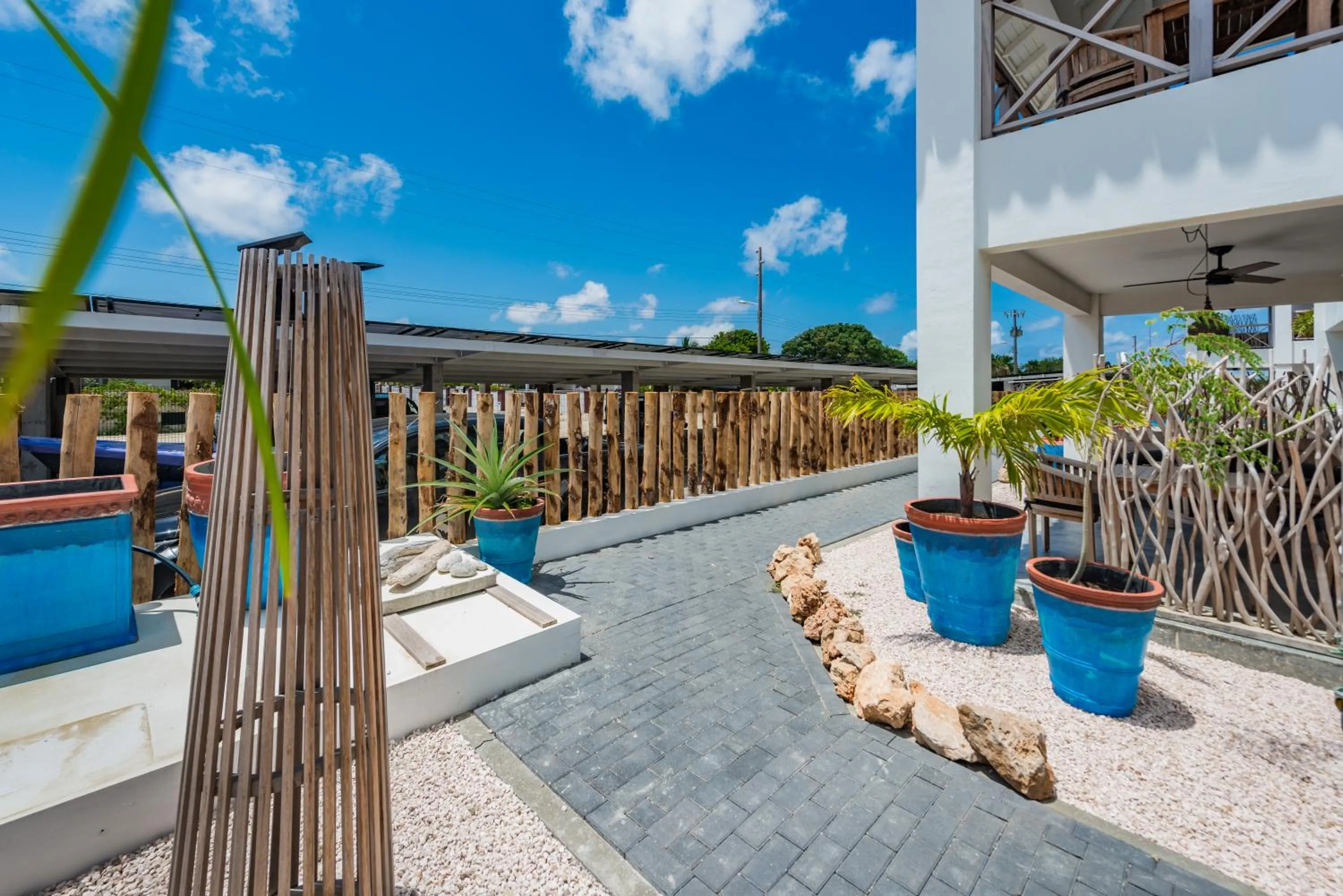 Area and facilities in Bloozz resort Bonaire