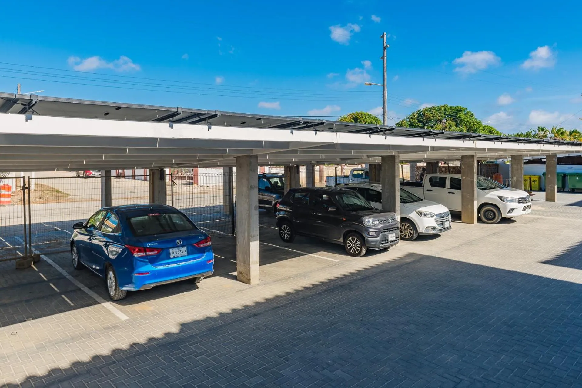 Parking in Bloozz resort Bonaire