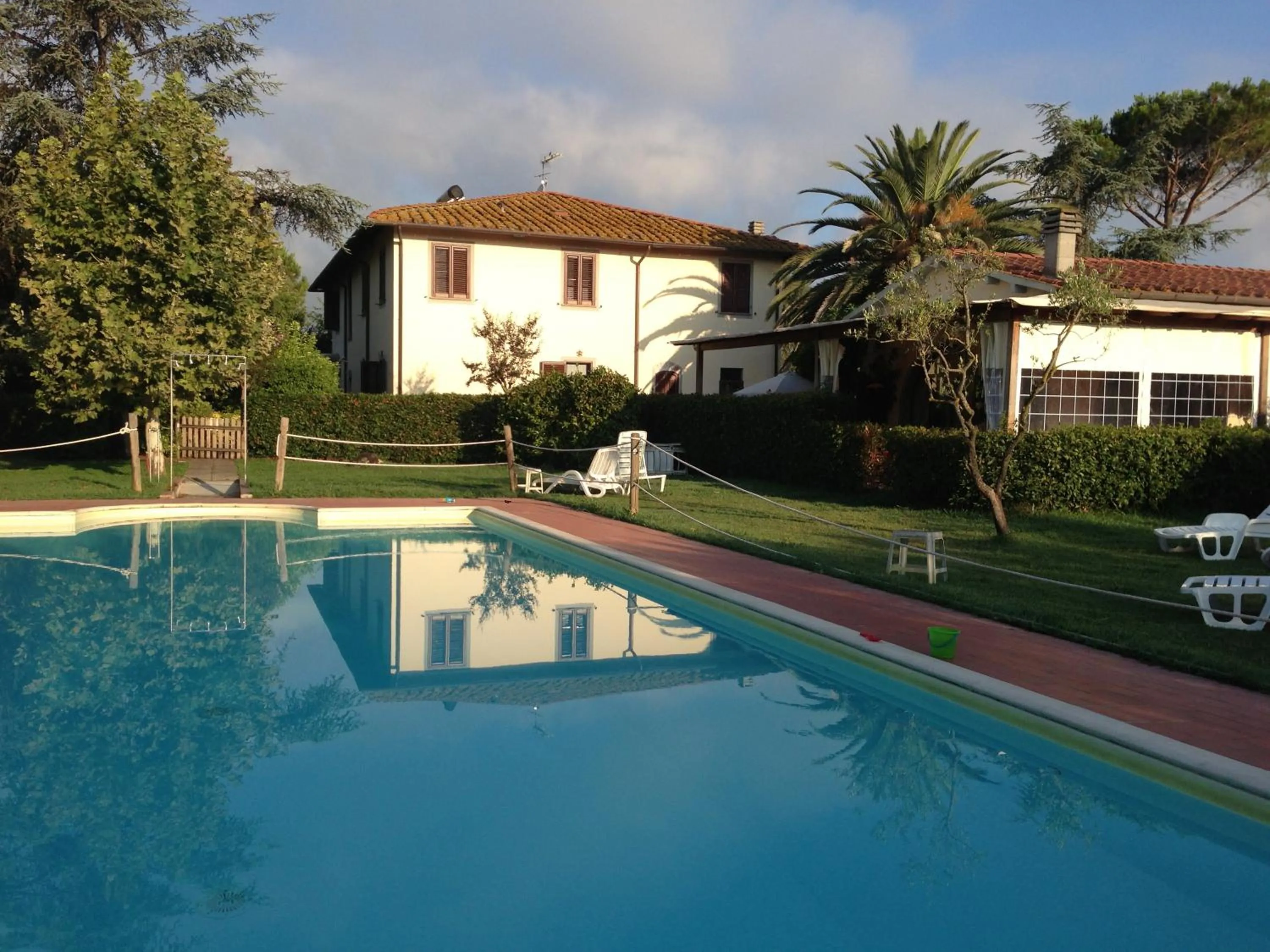 Swimming pool in Airone Pisa Hotel Ristorante