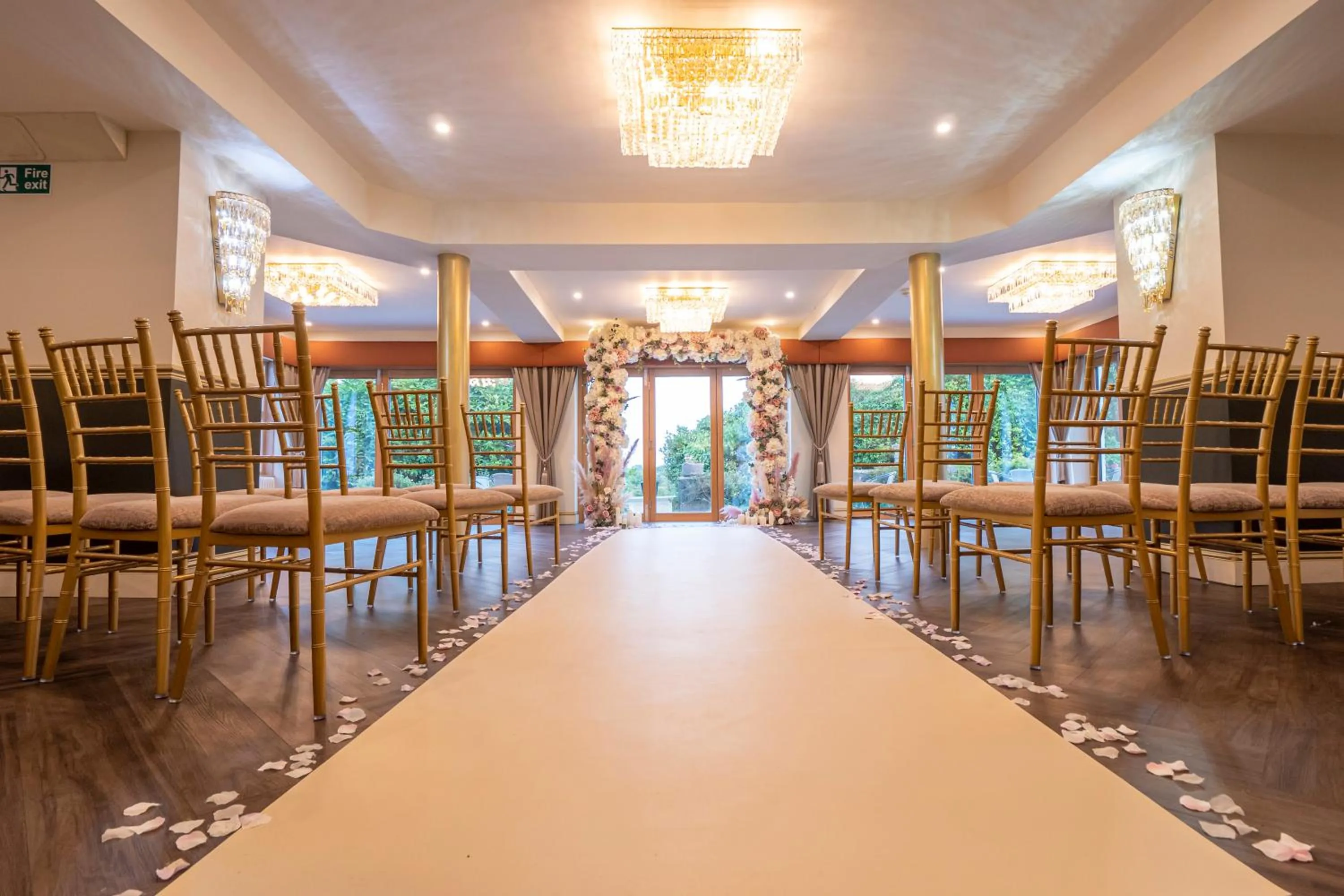 Evening entertainment in Enterkine Country House Resort