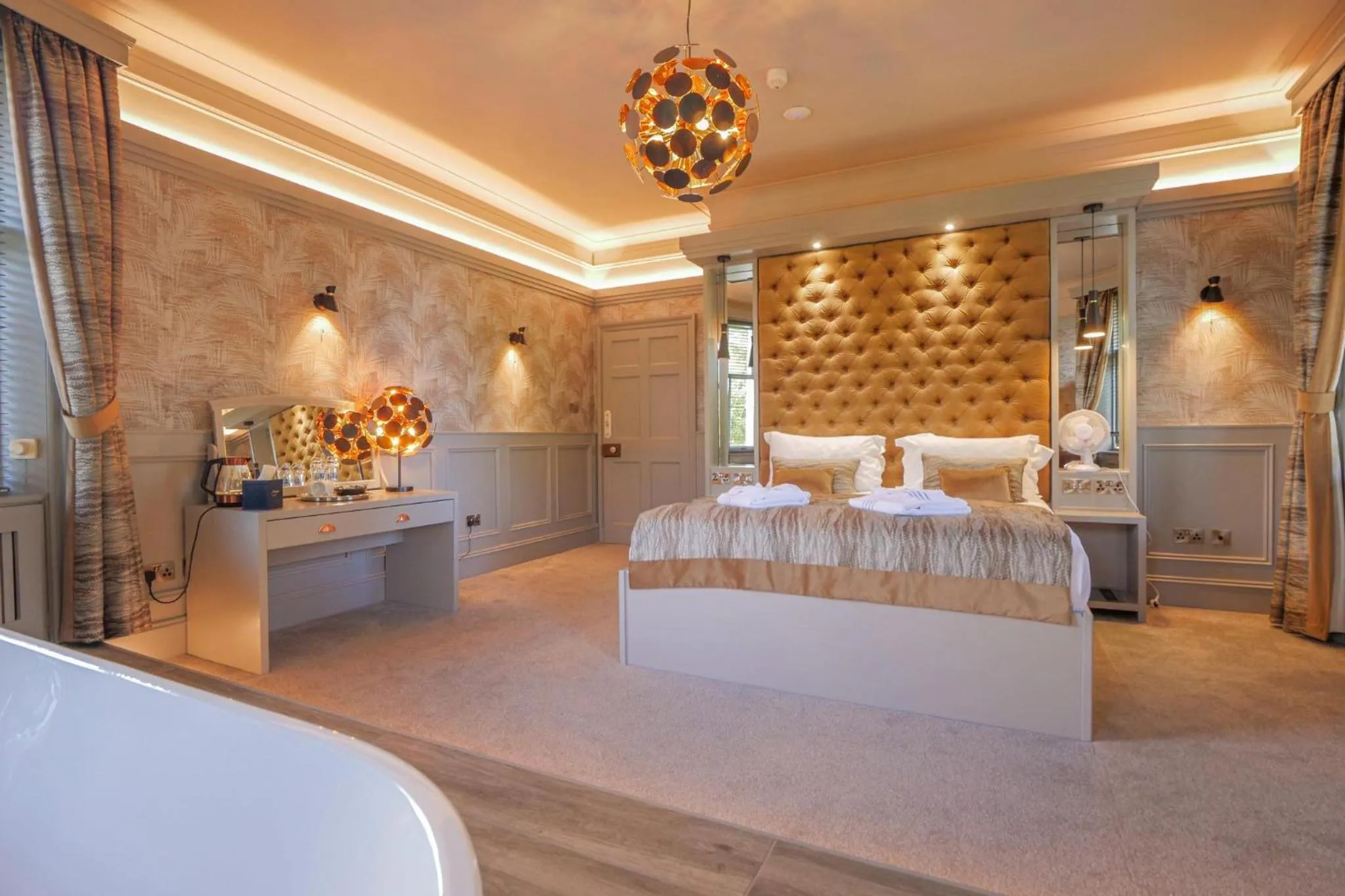 Bed in Enterkine Country House Resort