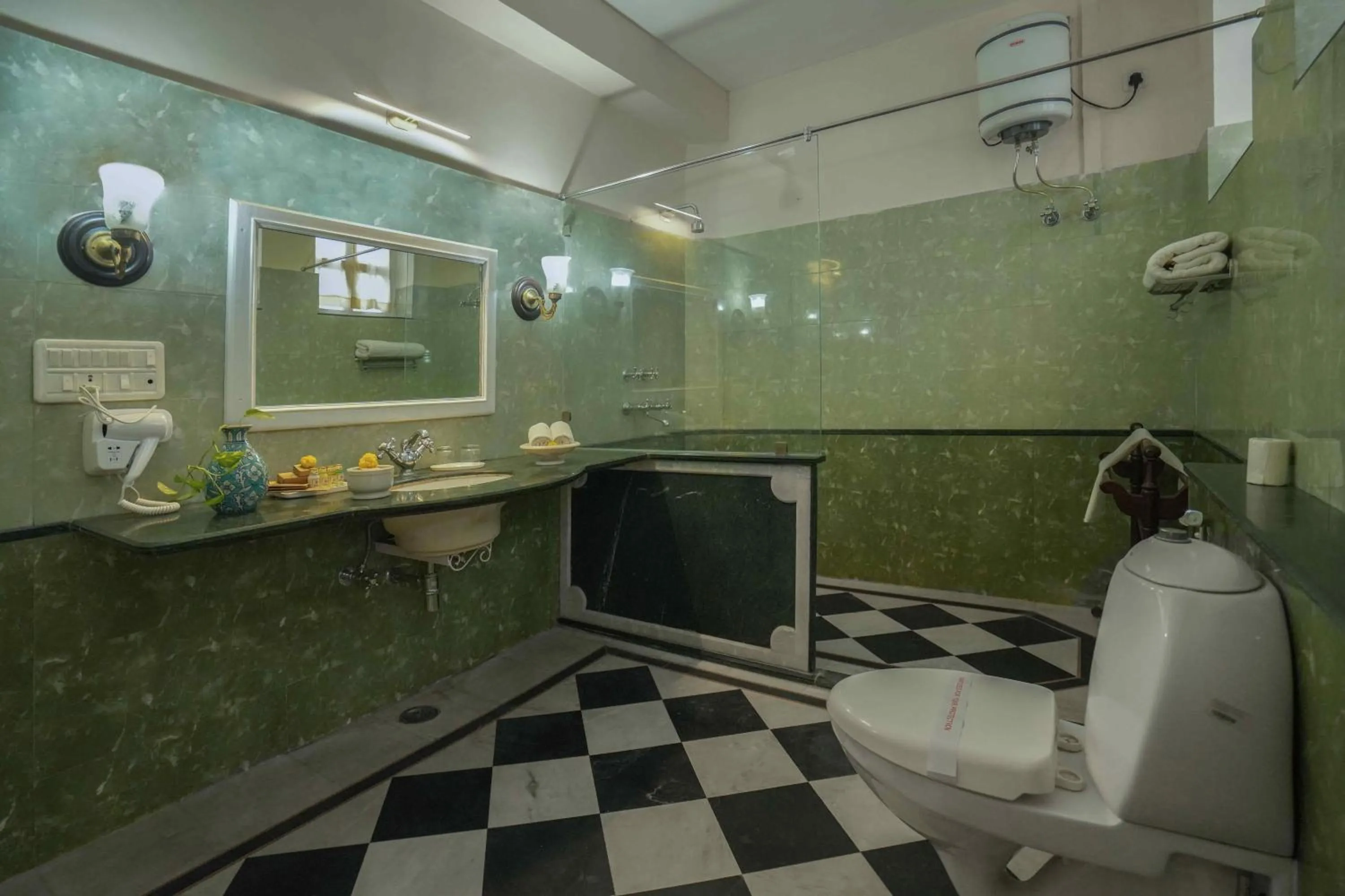 Bathroom in Diggi Palace - A City Center Hidden Heritage Gem