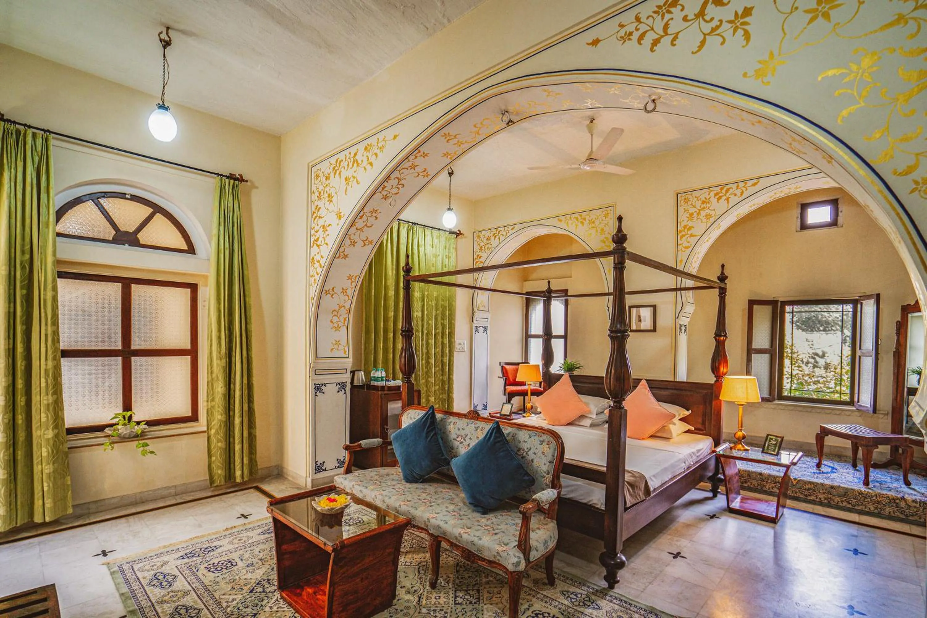 Bedroom in Diggi Palace - A City Center Hidden Heritage Gem