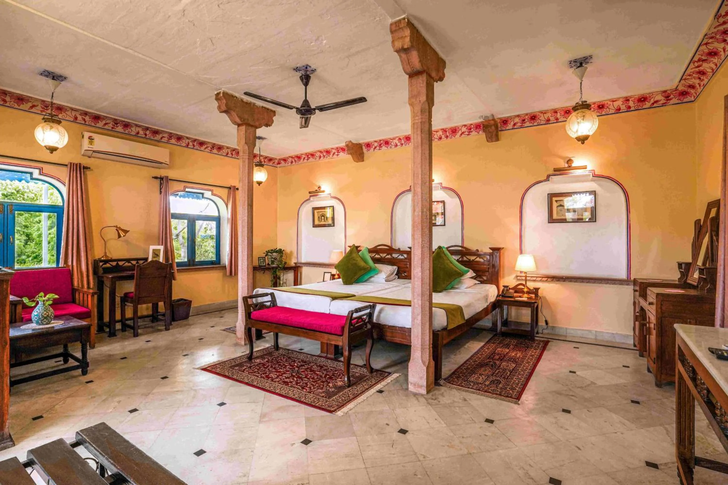 Bedroom in Diggi Palace - A City Center Hidden Heritage Gem