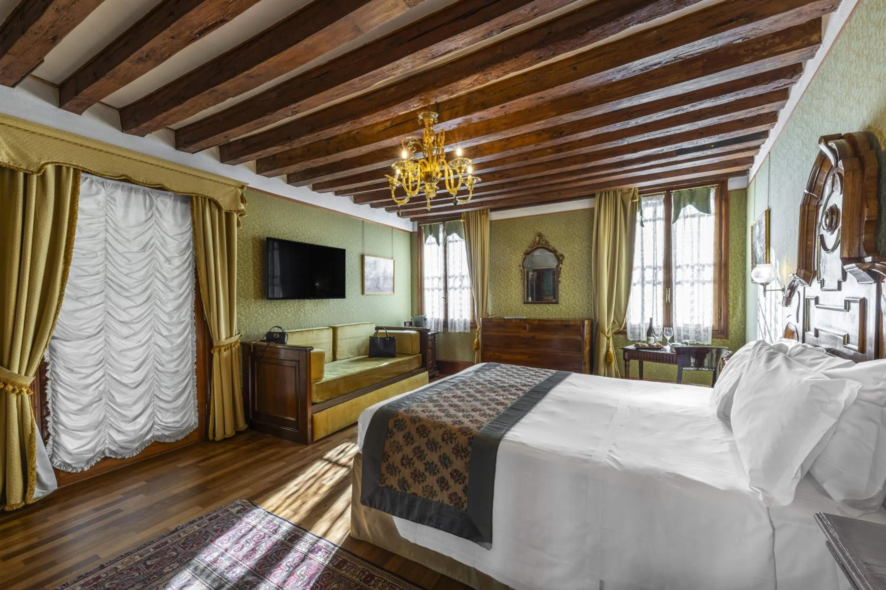 Bedroom, Bed in Hotel Casa Nicolò Priuli