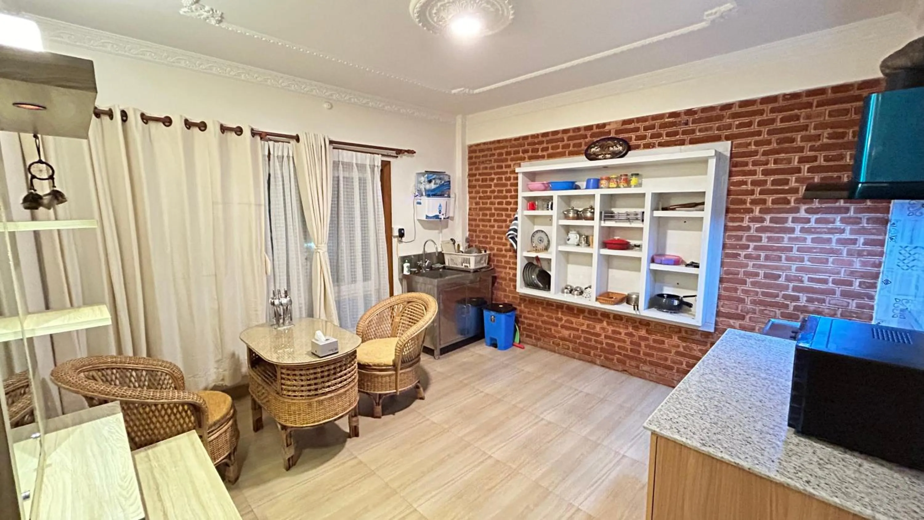 Dining area in Raniban Suites - Apartment Home