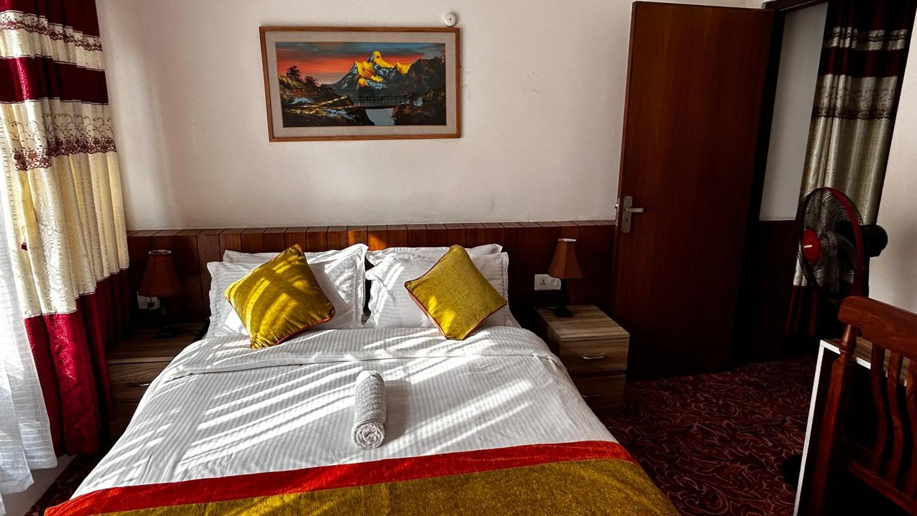 Bedroom, Bed in Raniban Suites - Apartment Home