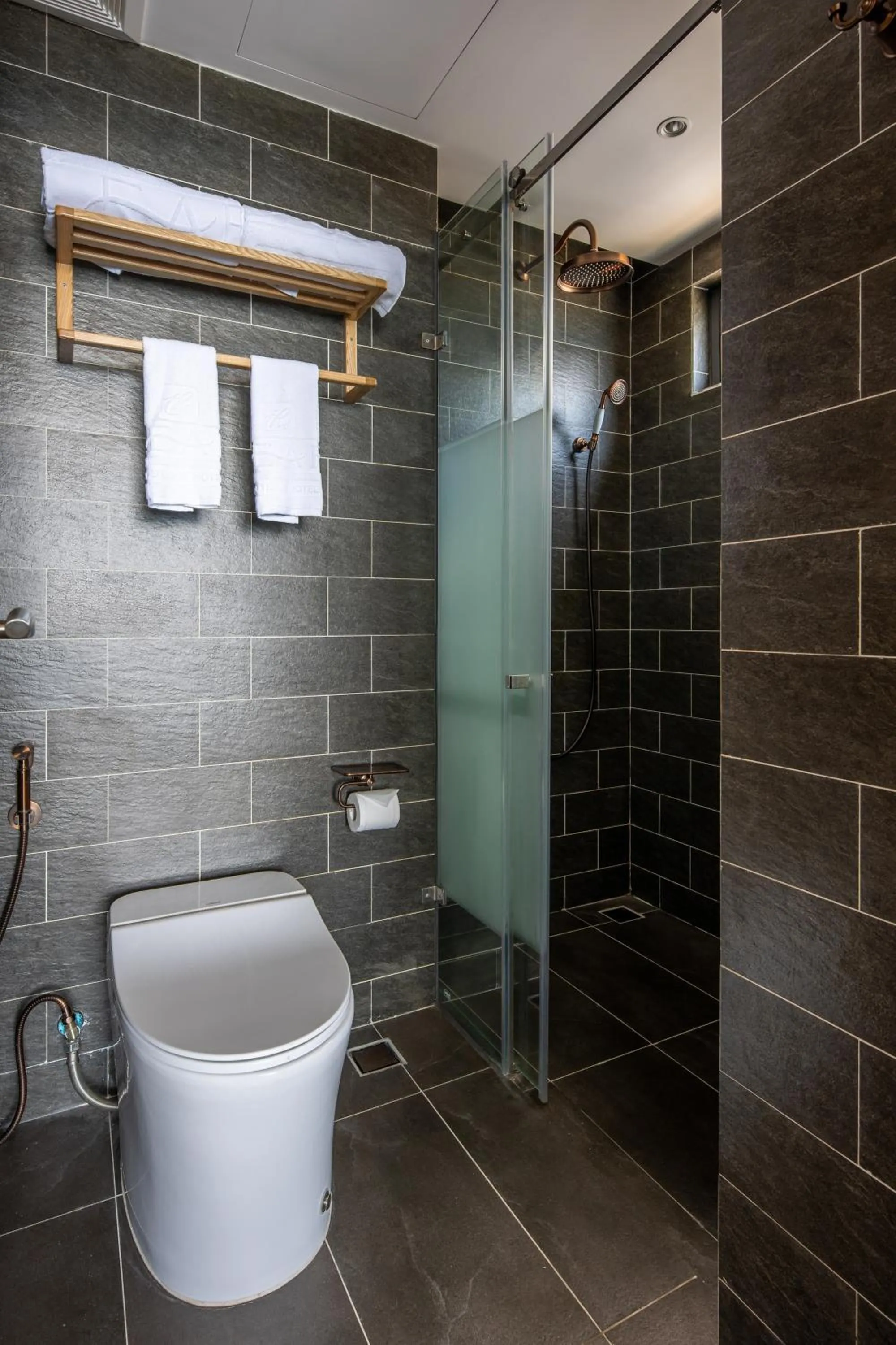 Bathroom in Leaf Beachfront Hotel Da Nang