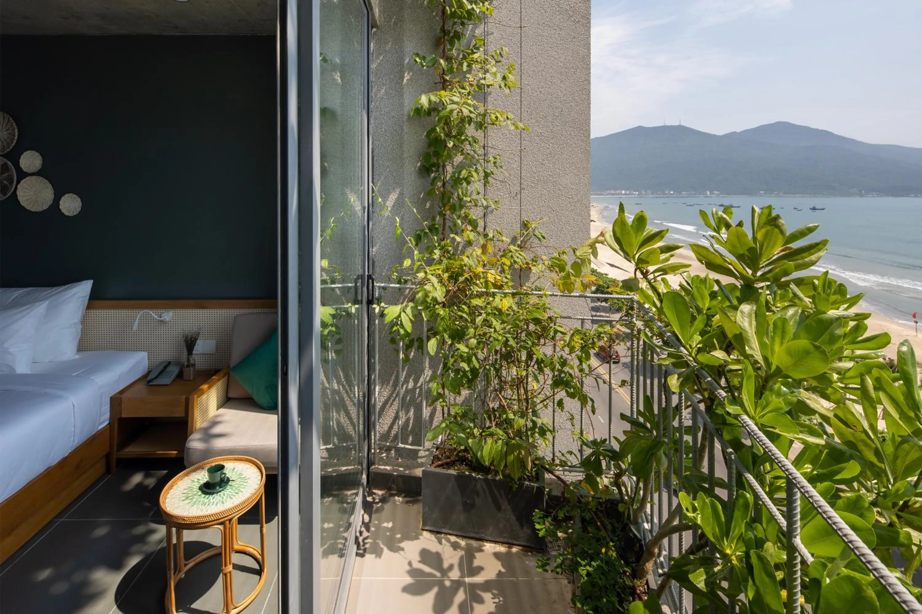 Leaf Beachfront Hotel Da Nang