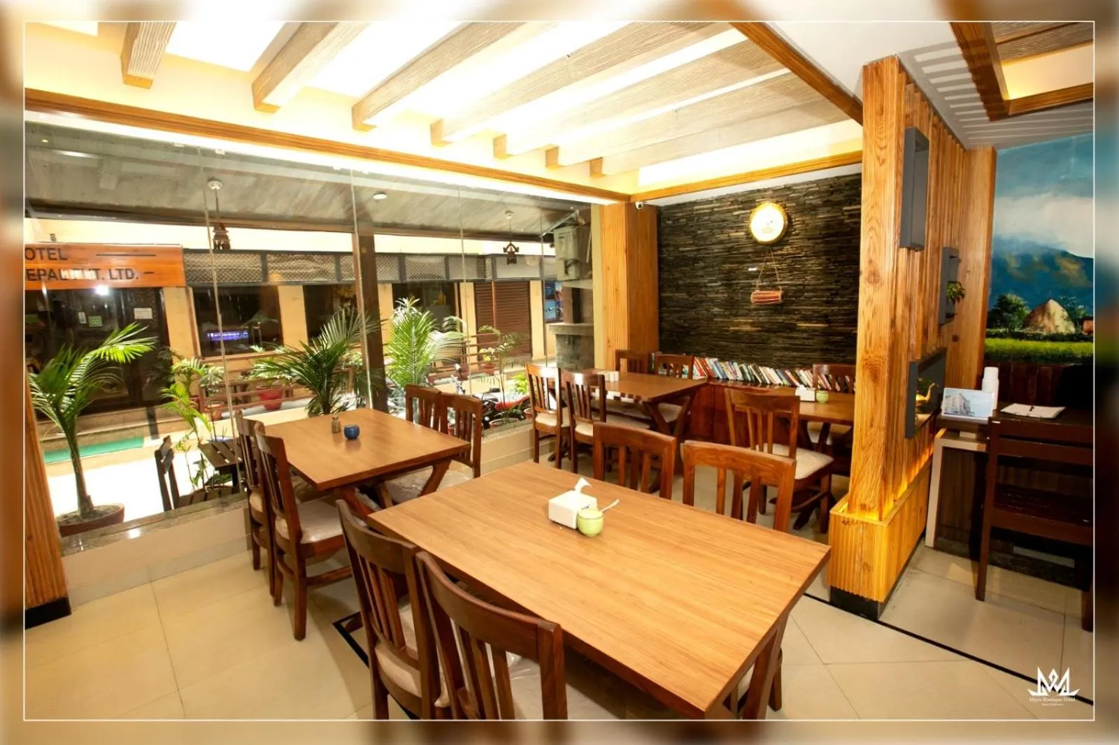 Restaurant/places to eat in Maya Boutique Hotel