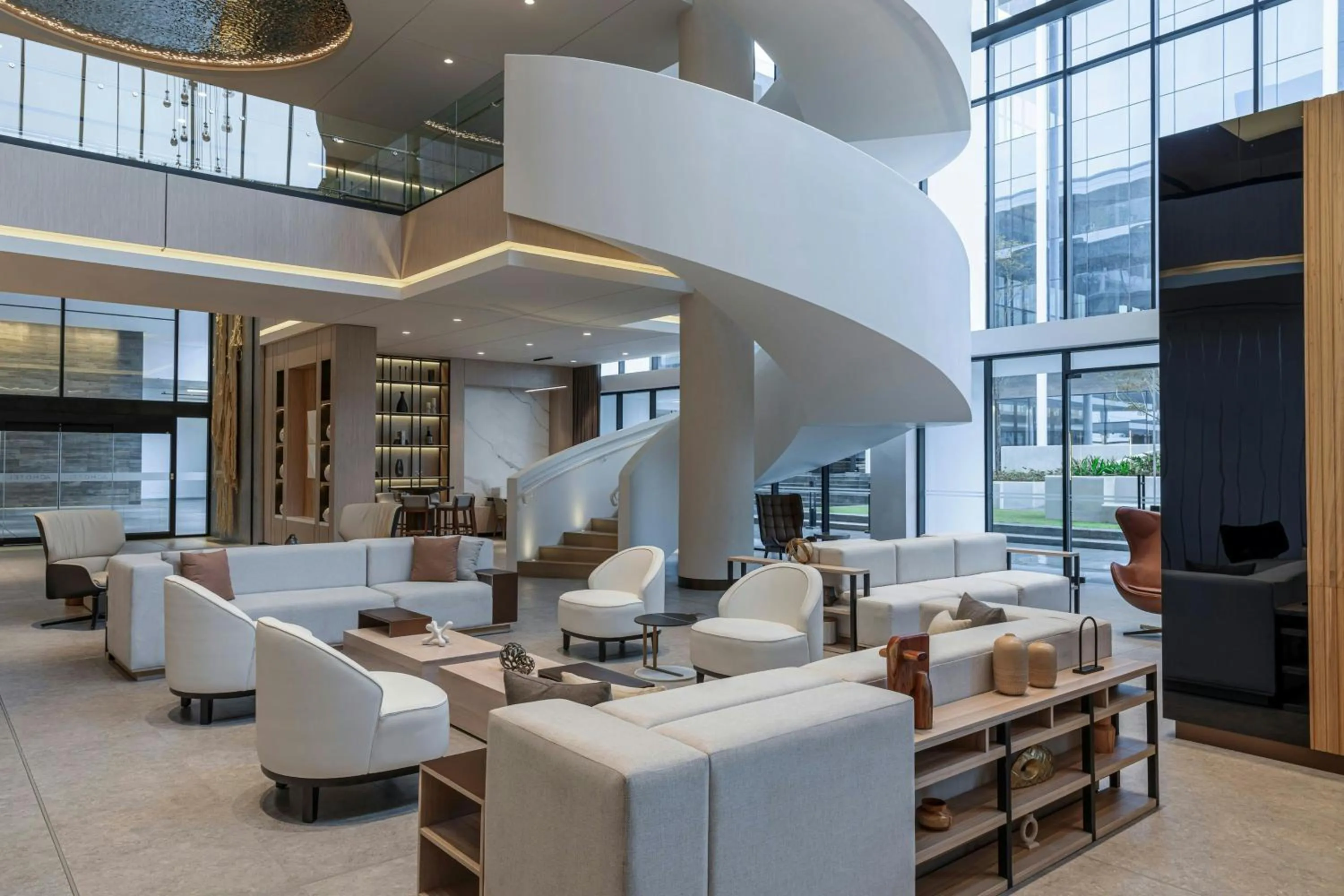 Lobby or reception in AC Hotel San Jose Airport Belen