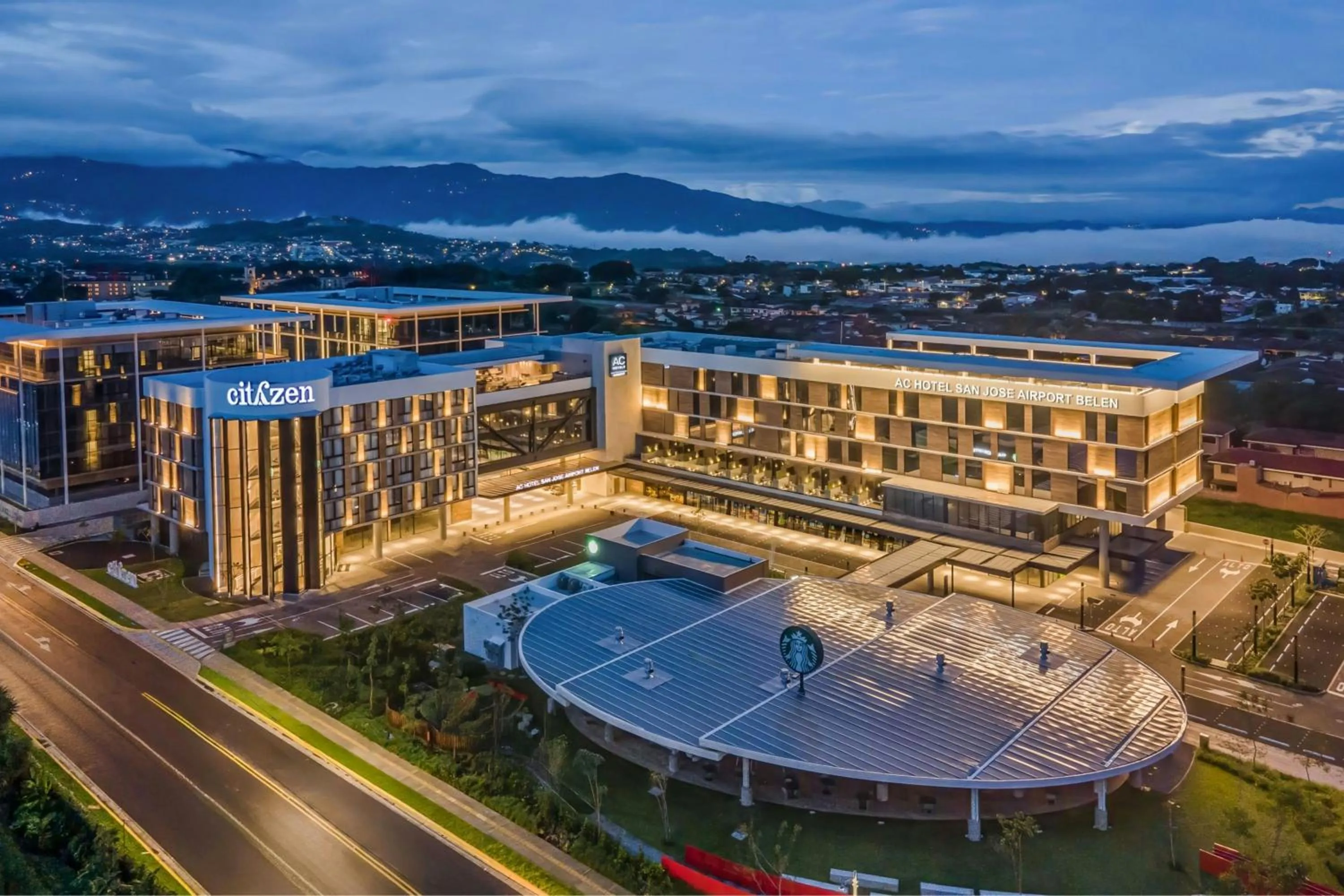 Property building in AC Hotel San Jose Airport Belen