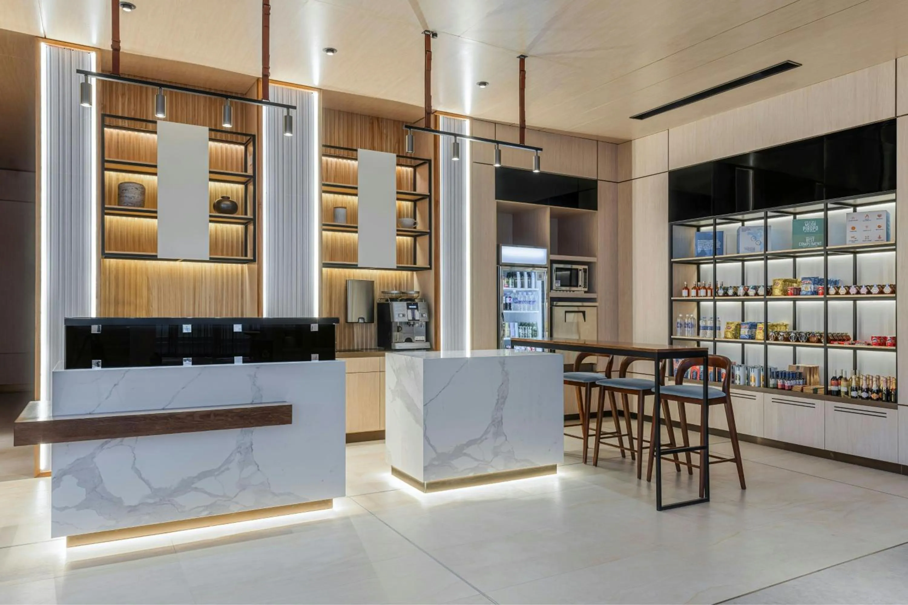 Lobby or reception in AC Hotel San Jose Airport Belen