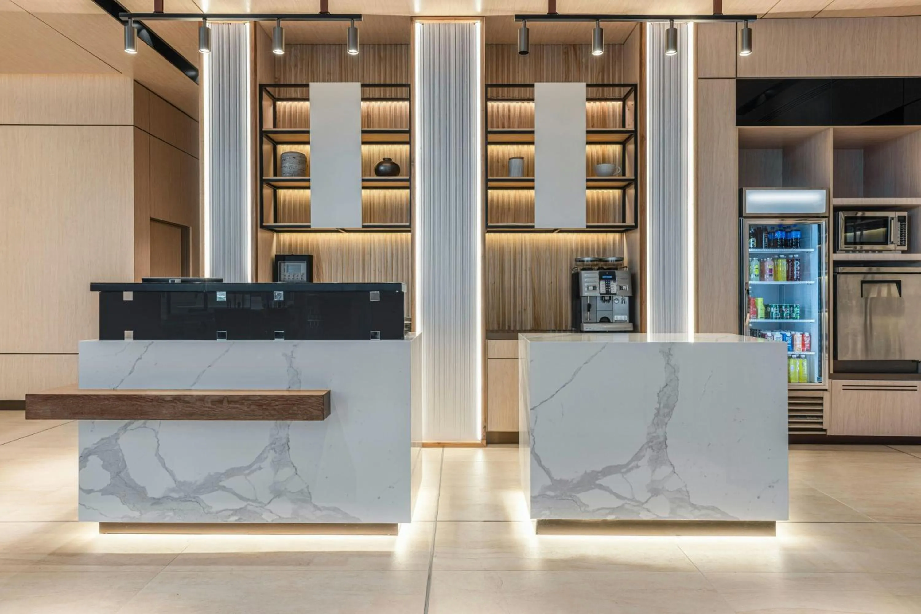 Lobby or reception in AC Hotel San Jose Airport Belen