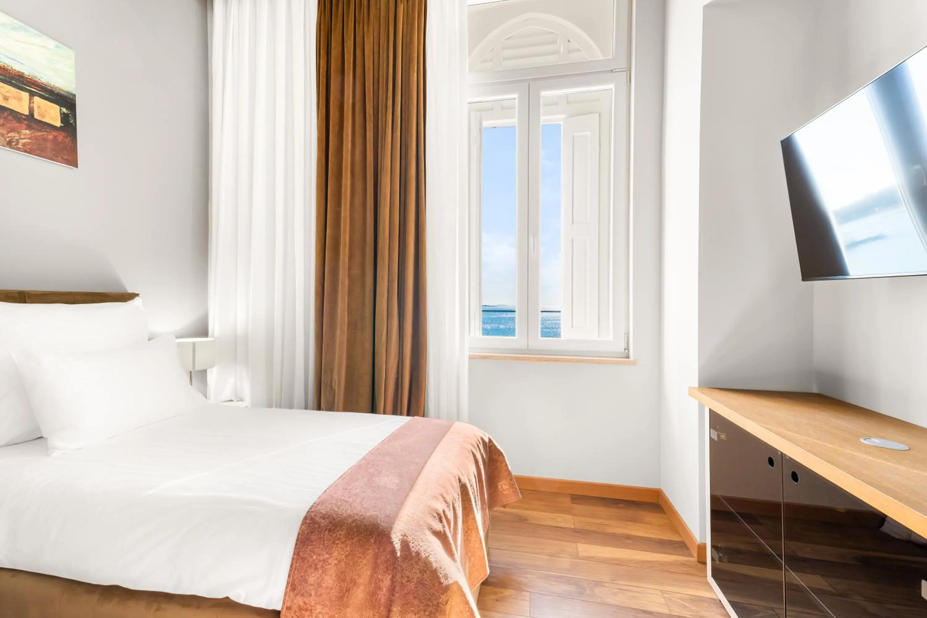 Photo of the whole room, Bed in Hotel Dua Residence