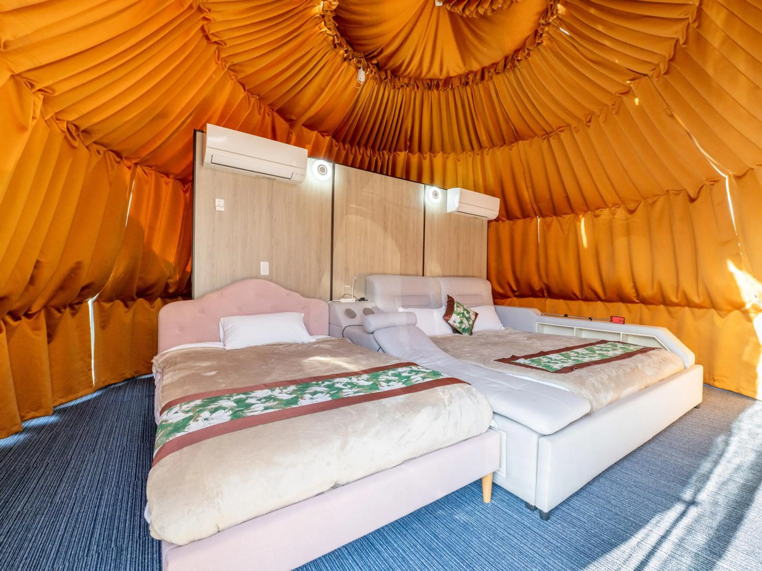 Photo of the whole room, Bed in Fuji Hoshizorano Mura Tabist