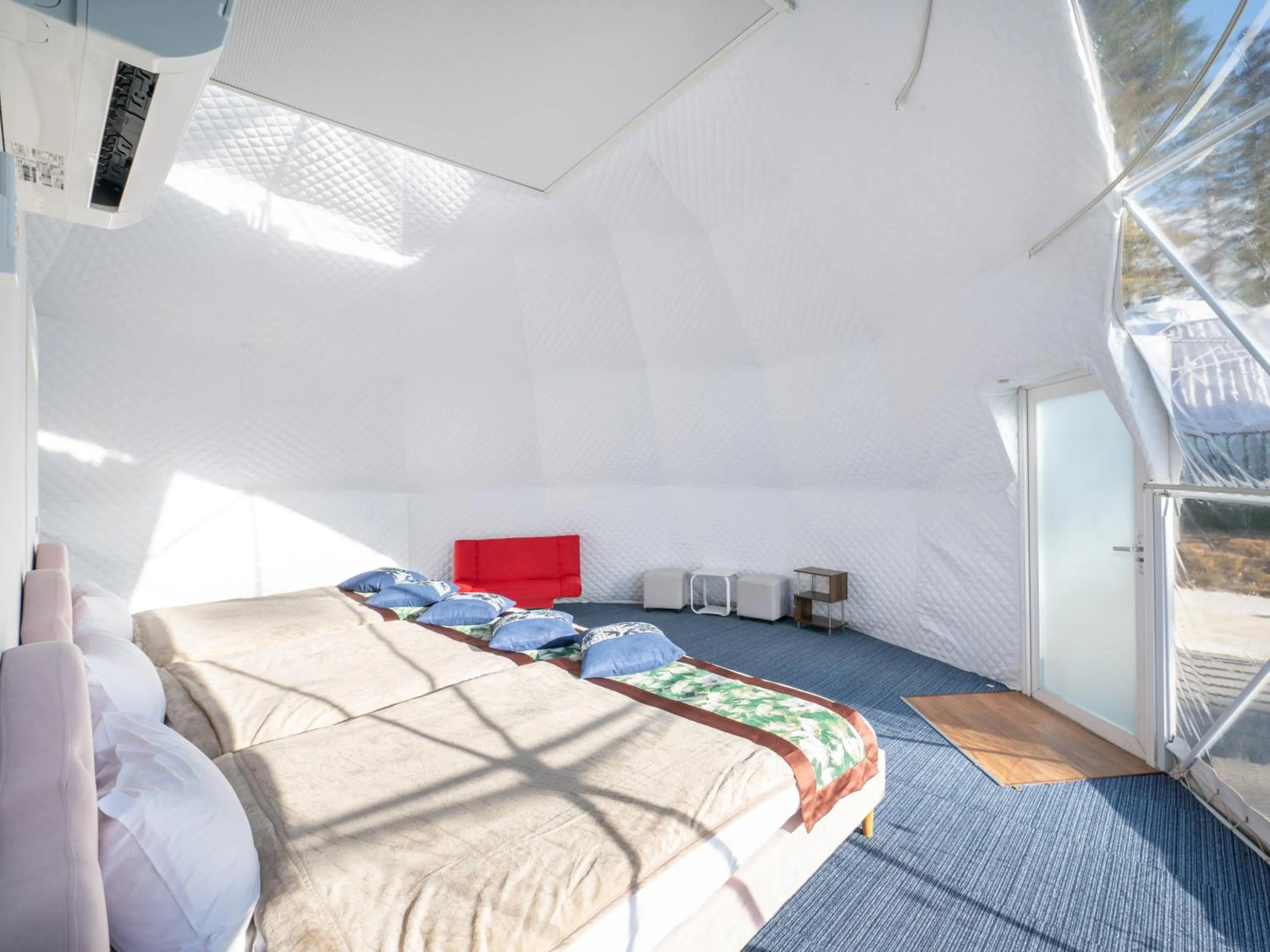 Photo of the whole room, Bed in Fuji Hoshizorano Mura Tabist