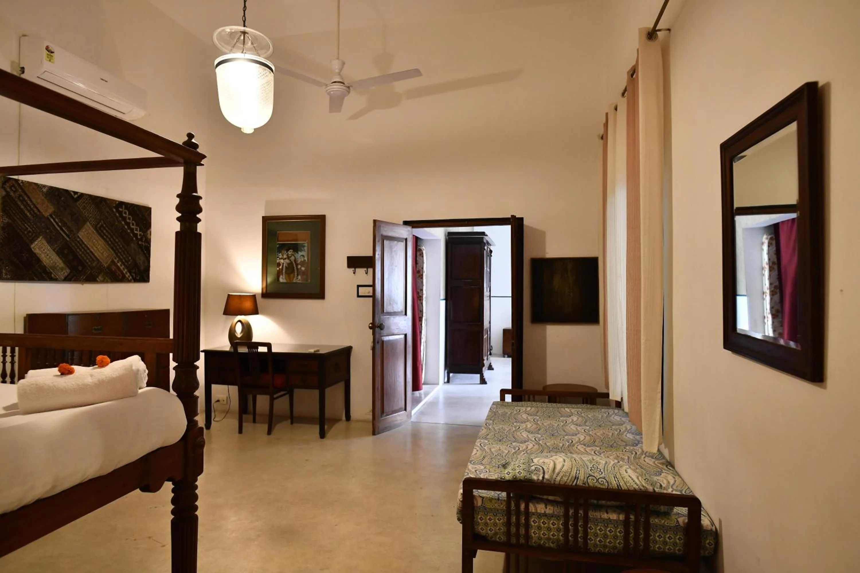 Bed in La Closerie - Bay of Bengal