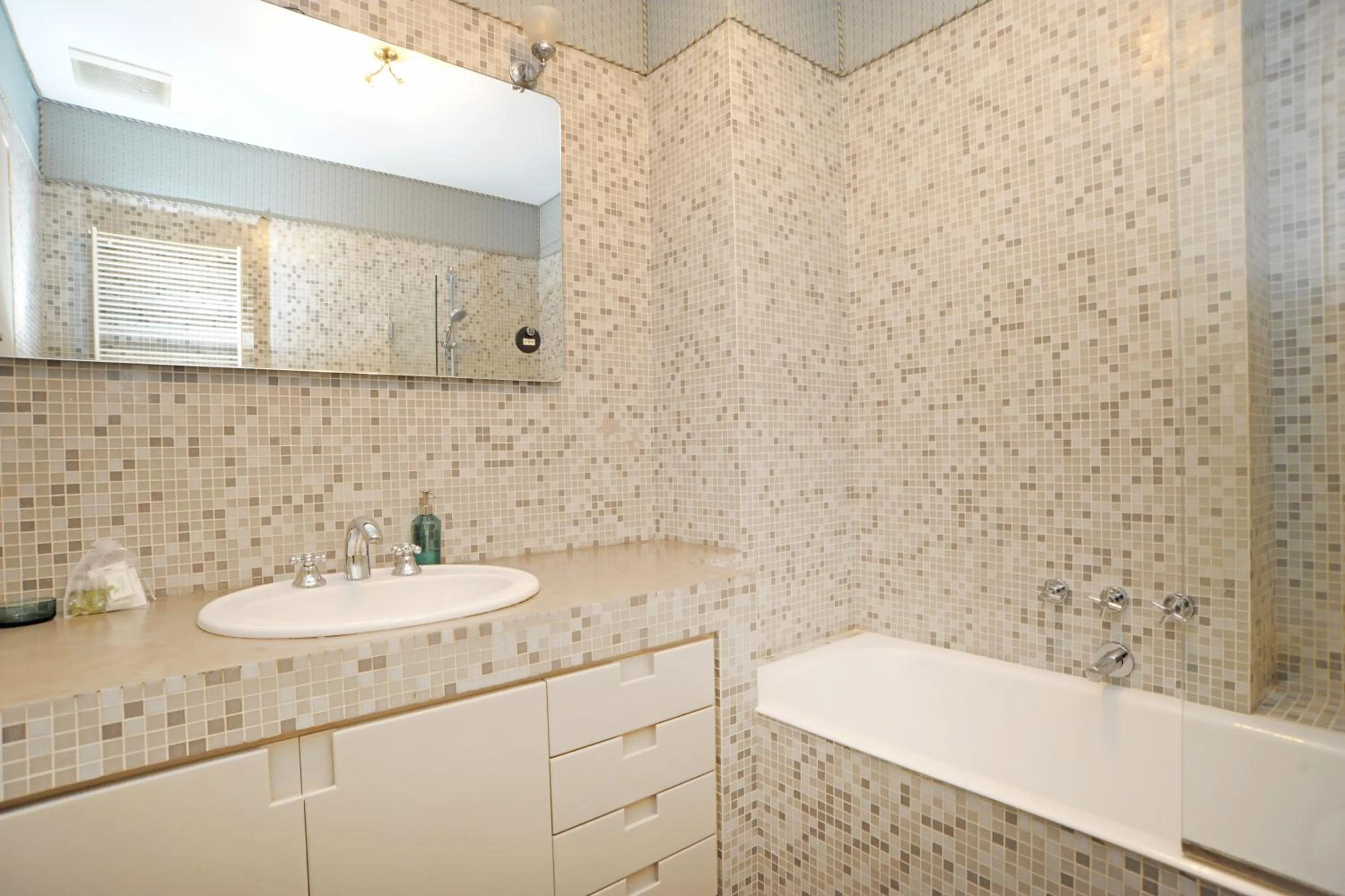 Bathroom in Sarpi Apartment