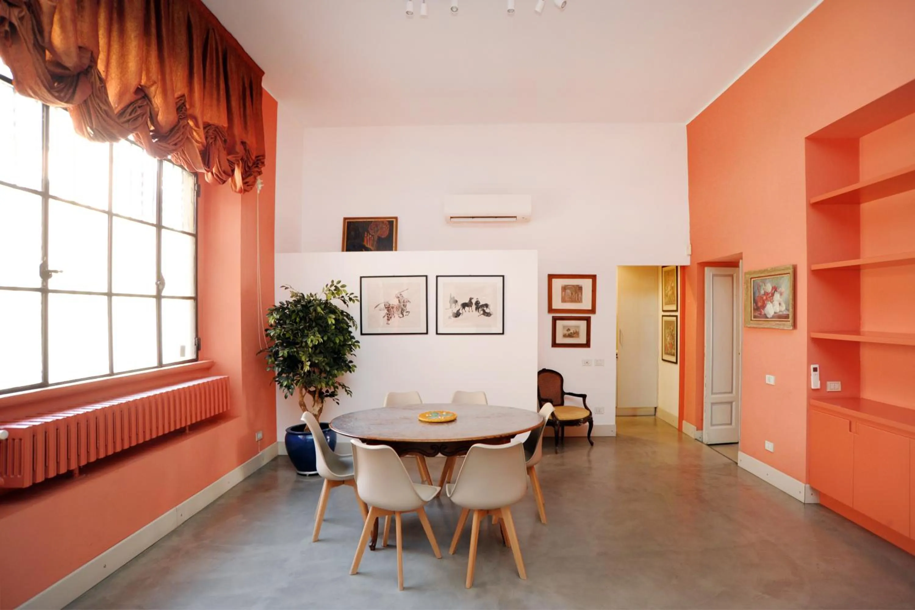 Dining area in Sarpi Apartment