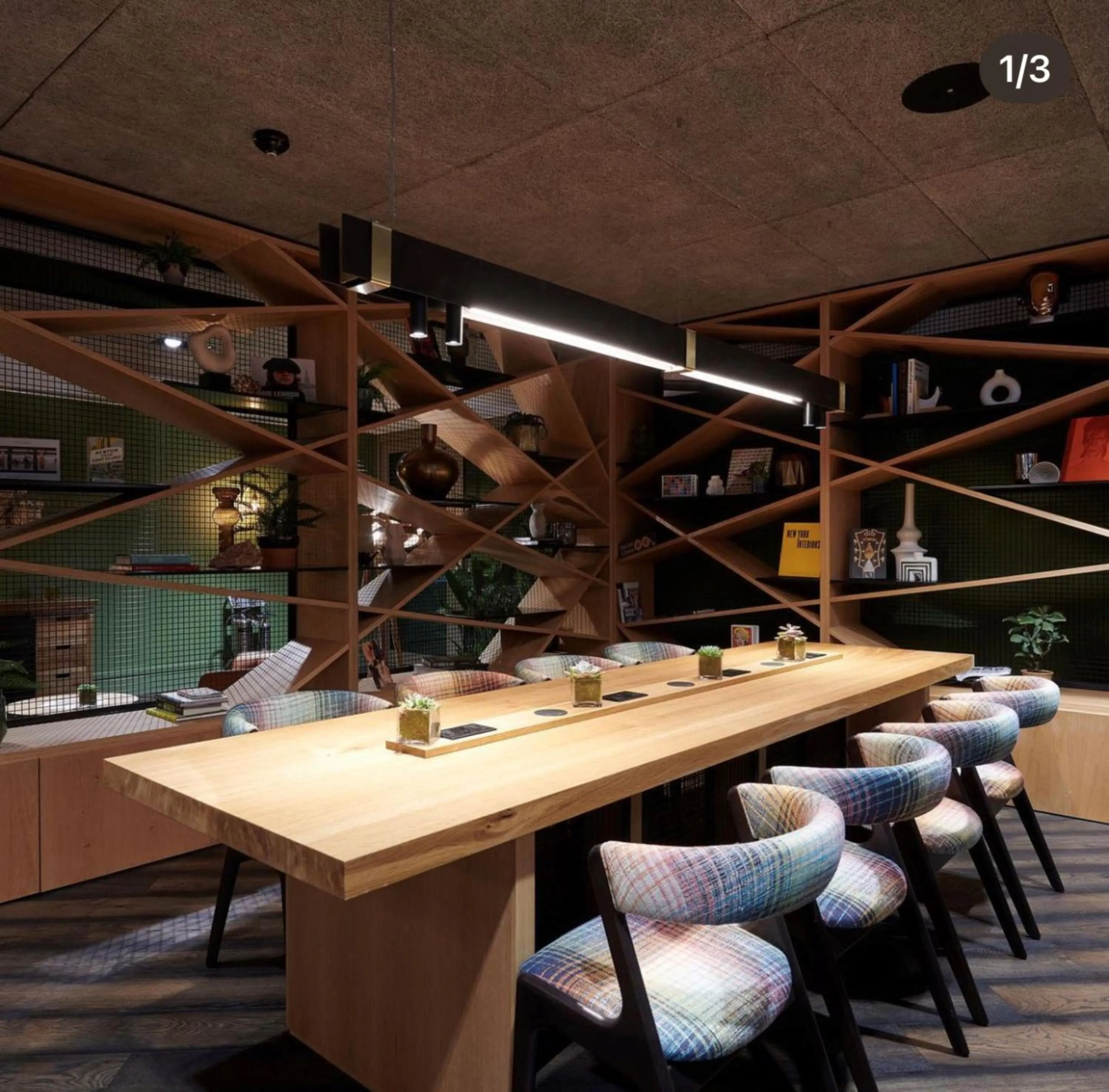 Lounge or bar in voco Leicester by IHG