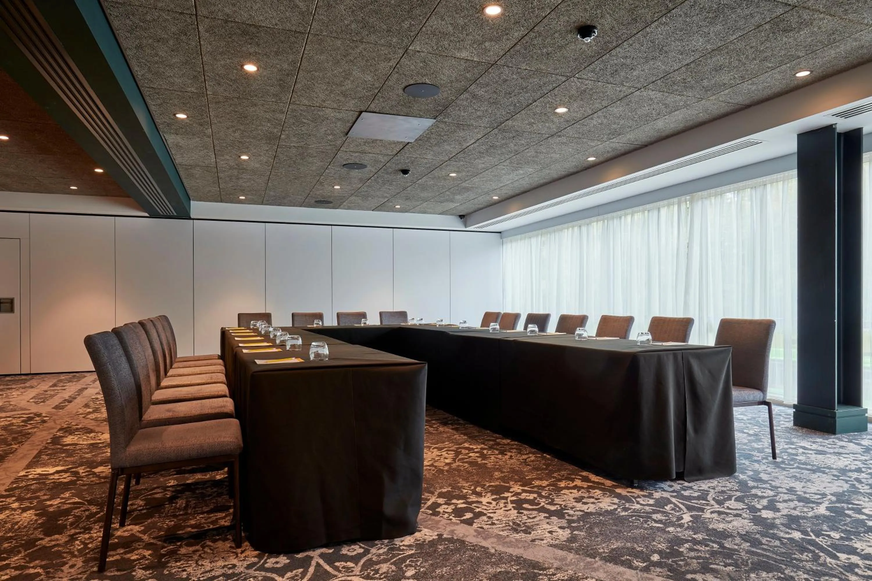 Meeting/conference room in voco Leicester by IHG