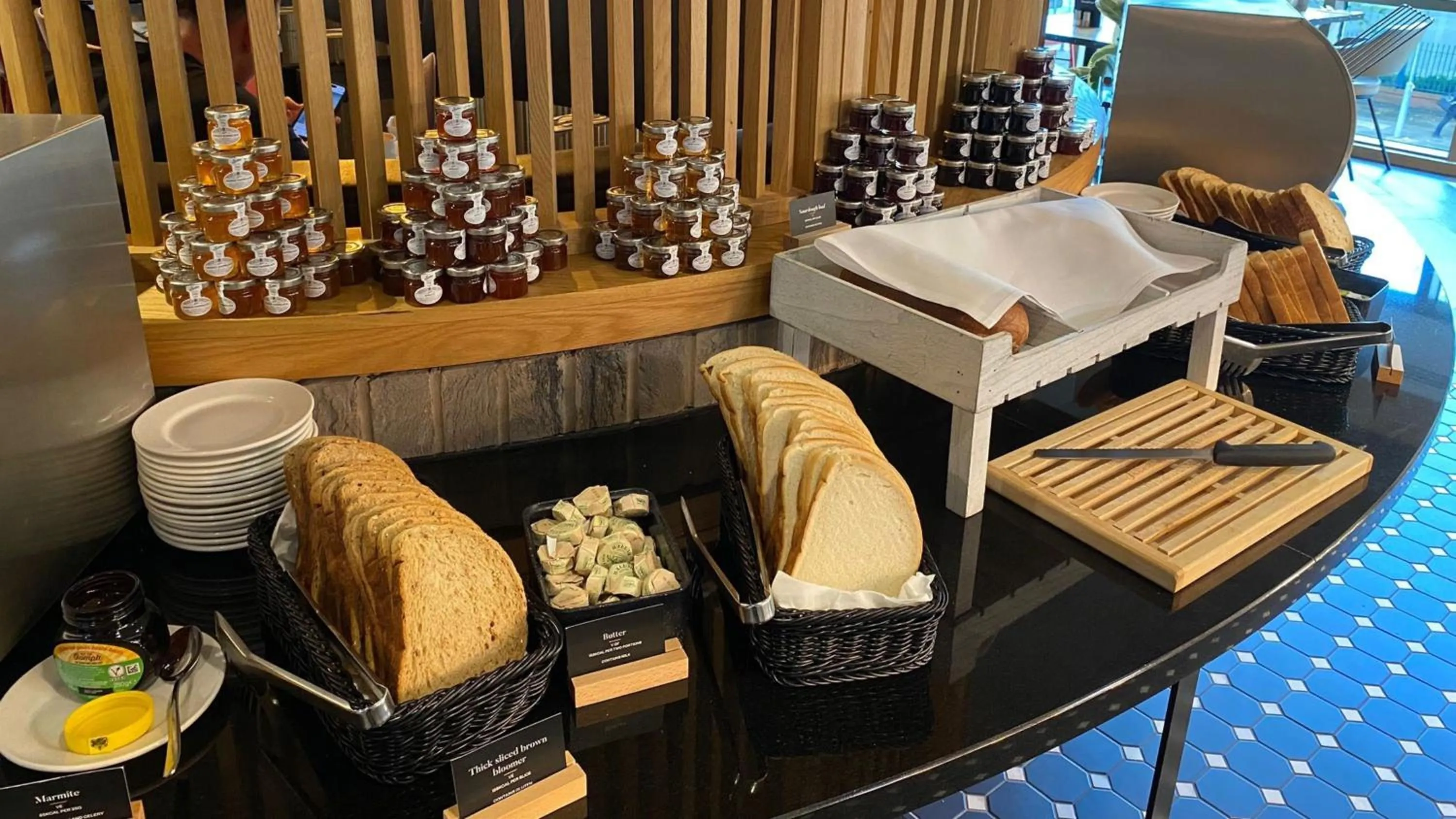 Breakfast in voco Leicester by IHG