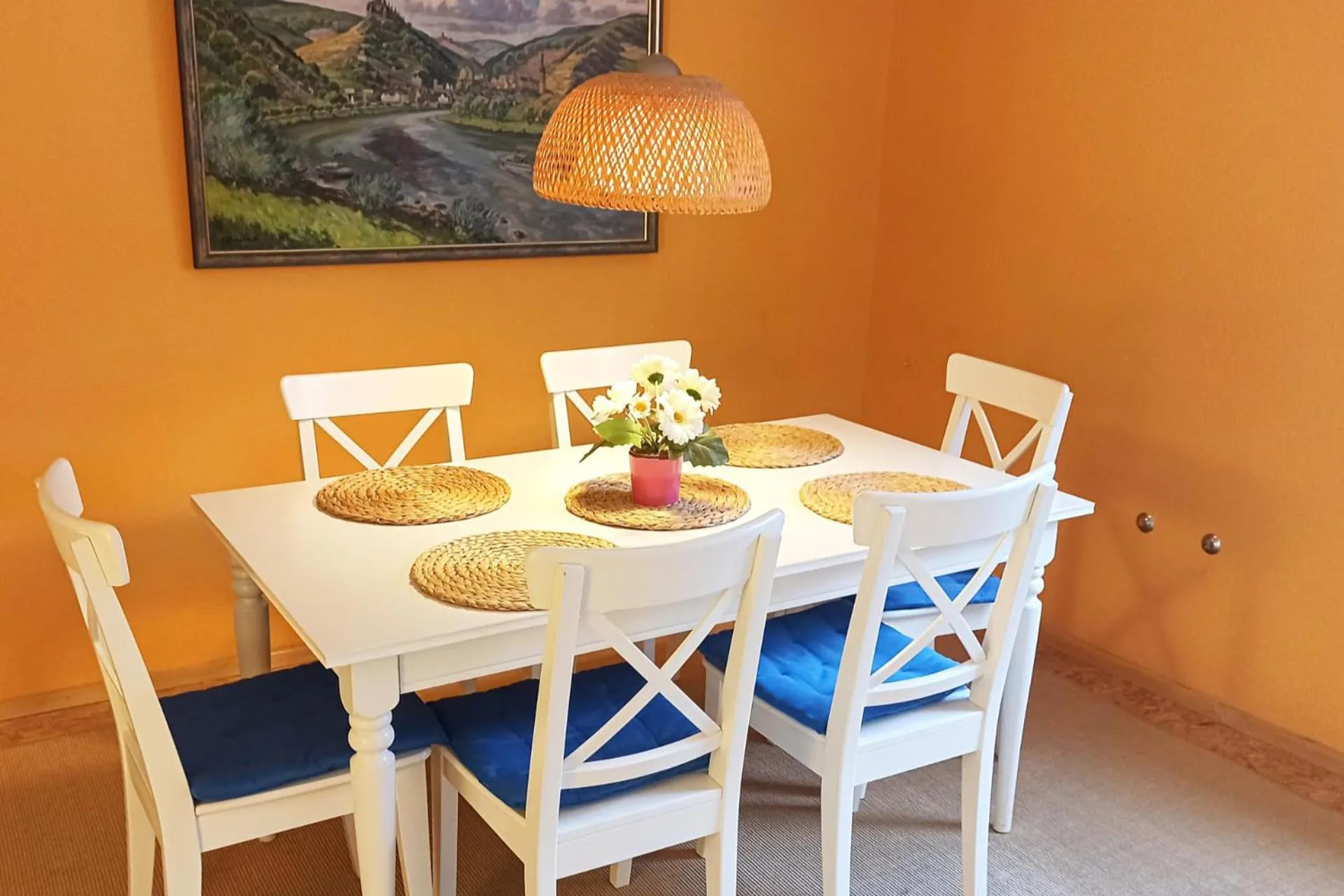 2 Bed Apt Sleeps 5 - Rooftop Terrace Wifi
