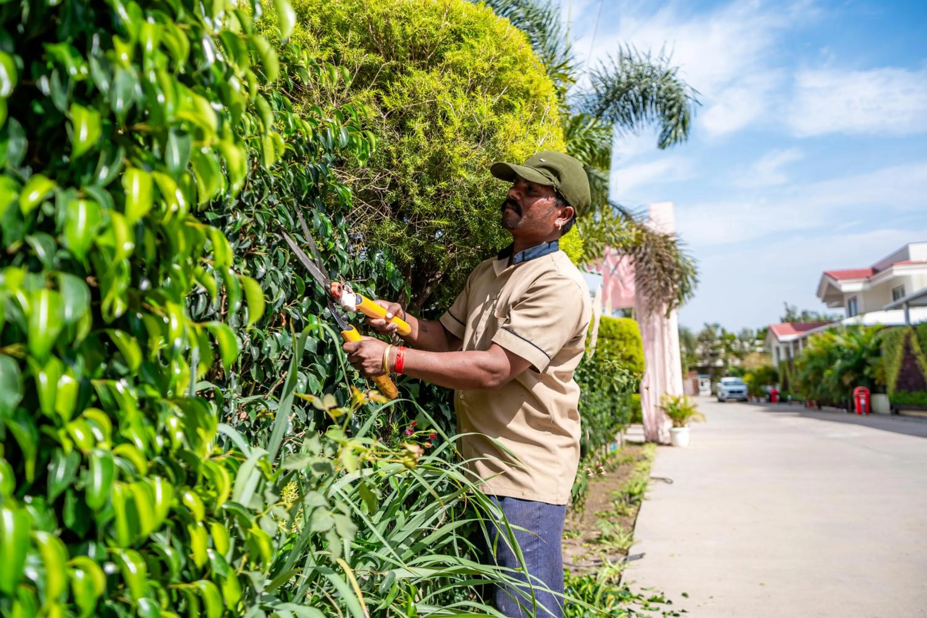 Garden in Playotel Resort Bhopal