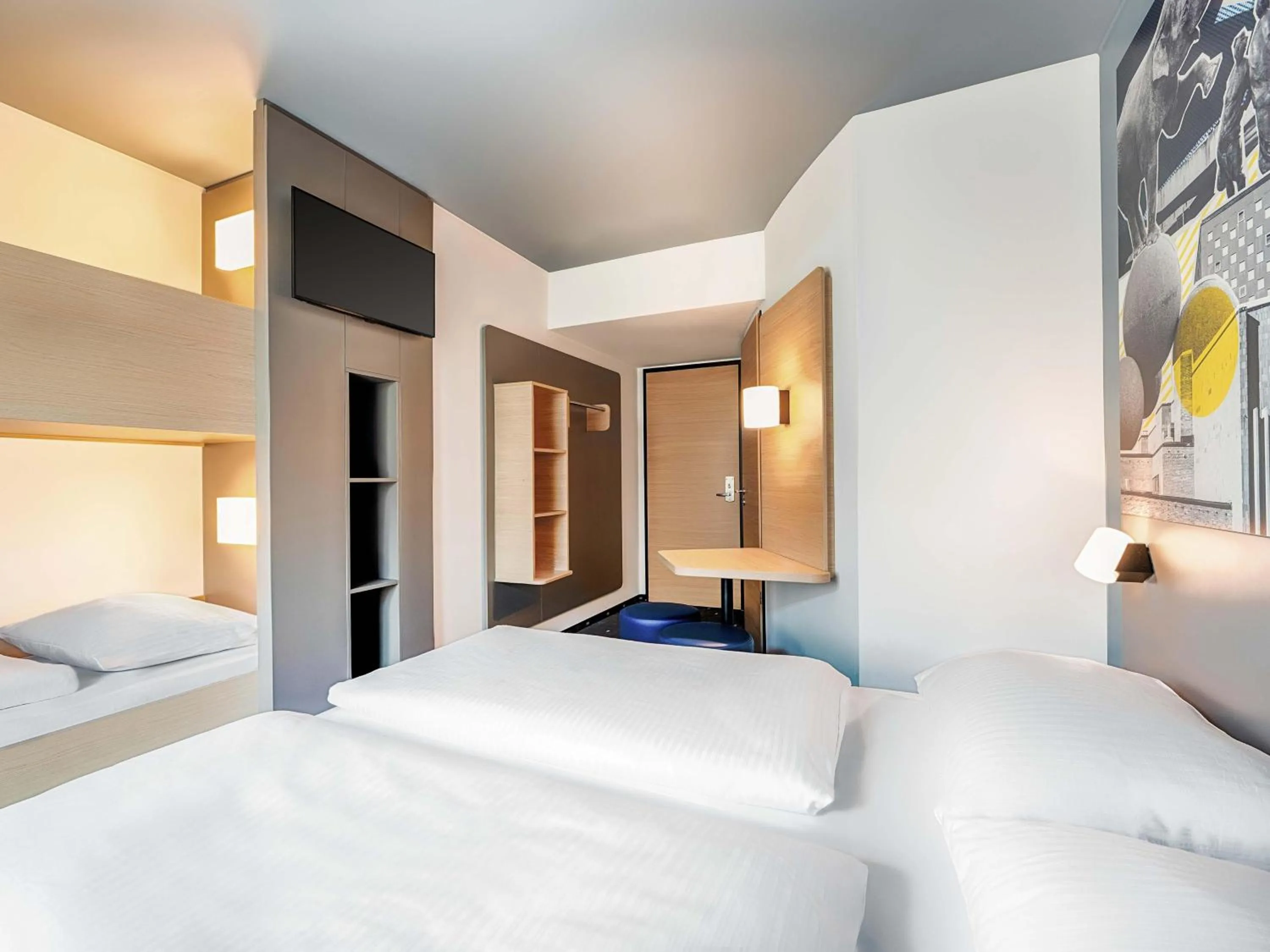 Photo of the whole room, Bed in B&B HOTEL Gießen-City