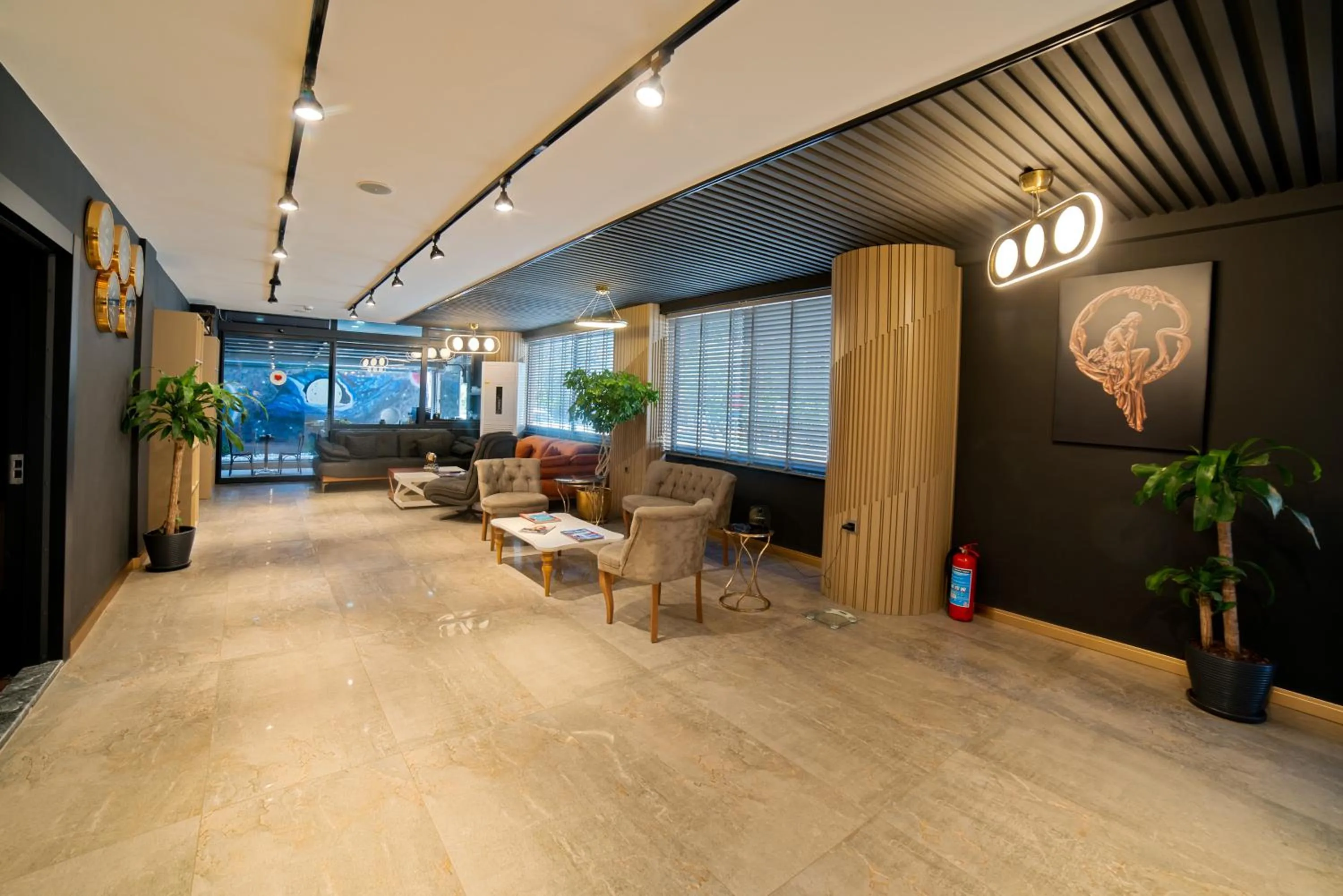 Seating area in City Moonlight Apart Hotel