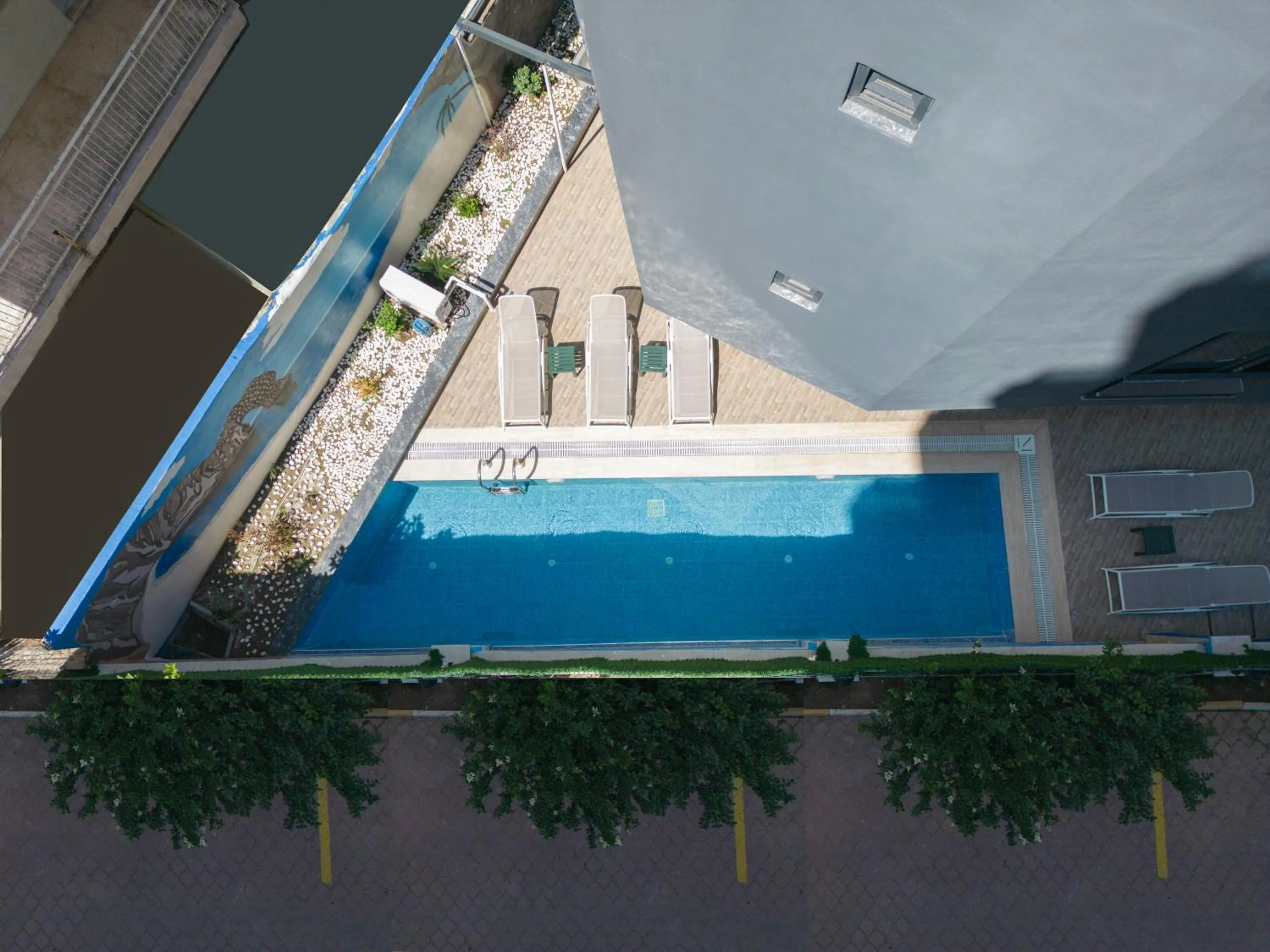 Swimming pool in City Moonlight Apart Hotel