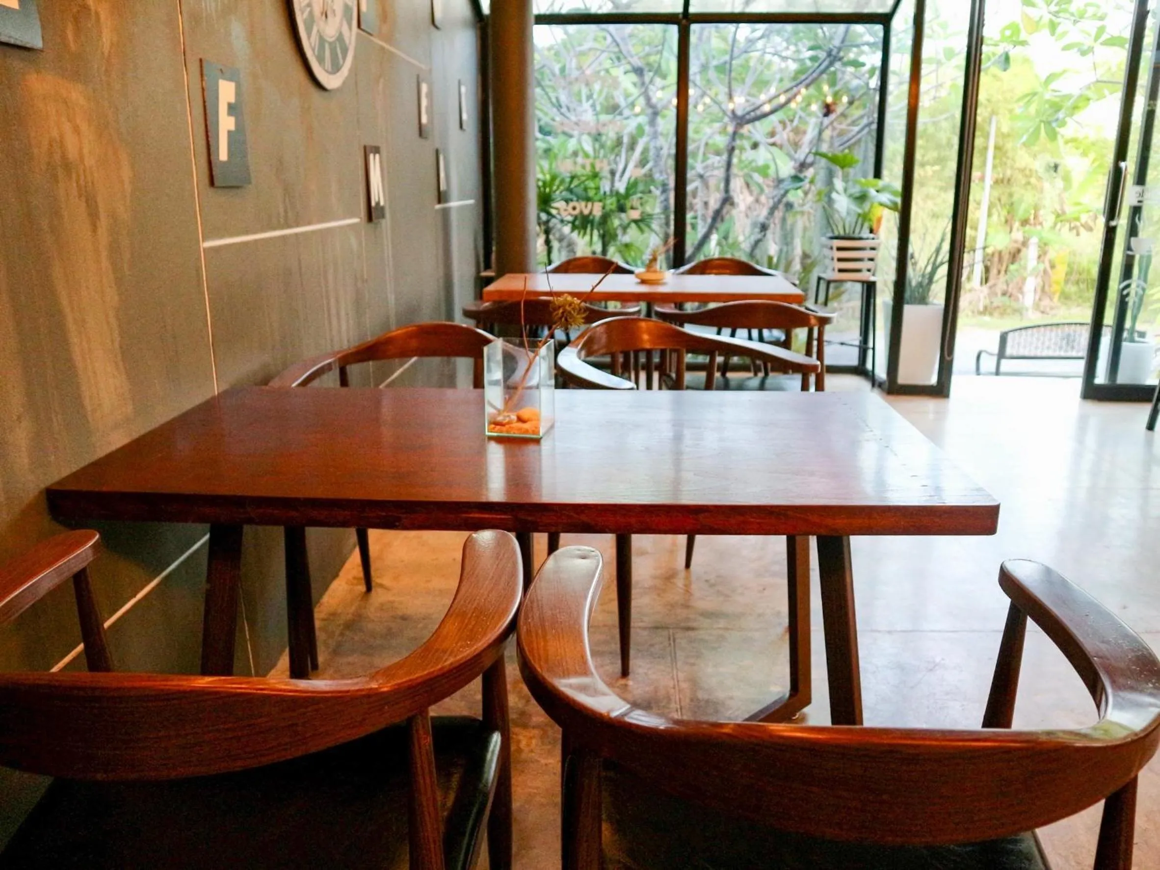 Restaurant/places to eat in Z&Z Resort