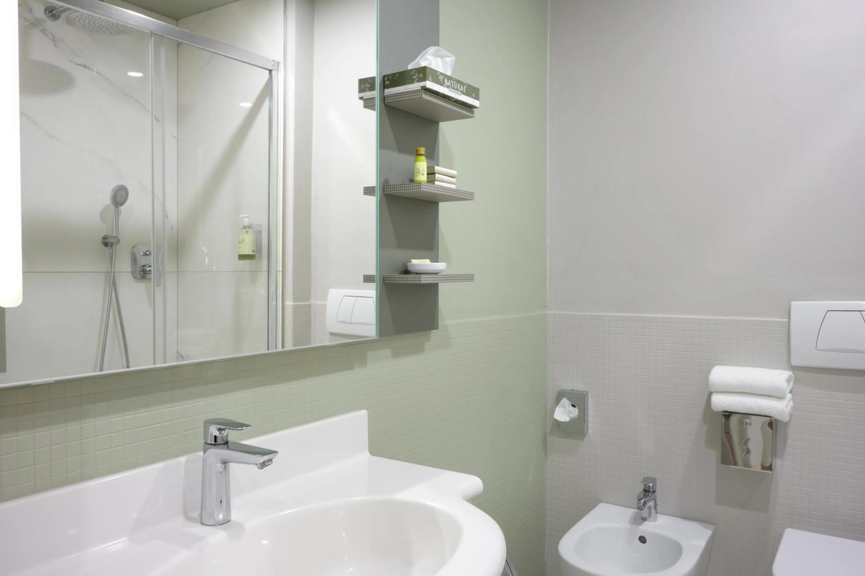 Bathroom in Hotel Ilaria