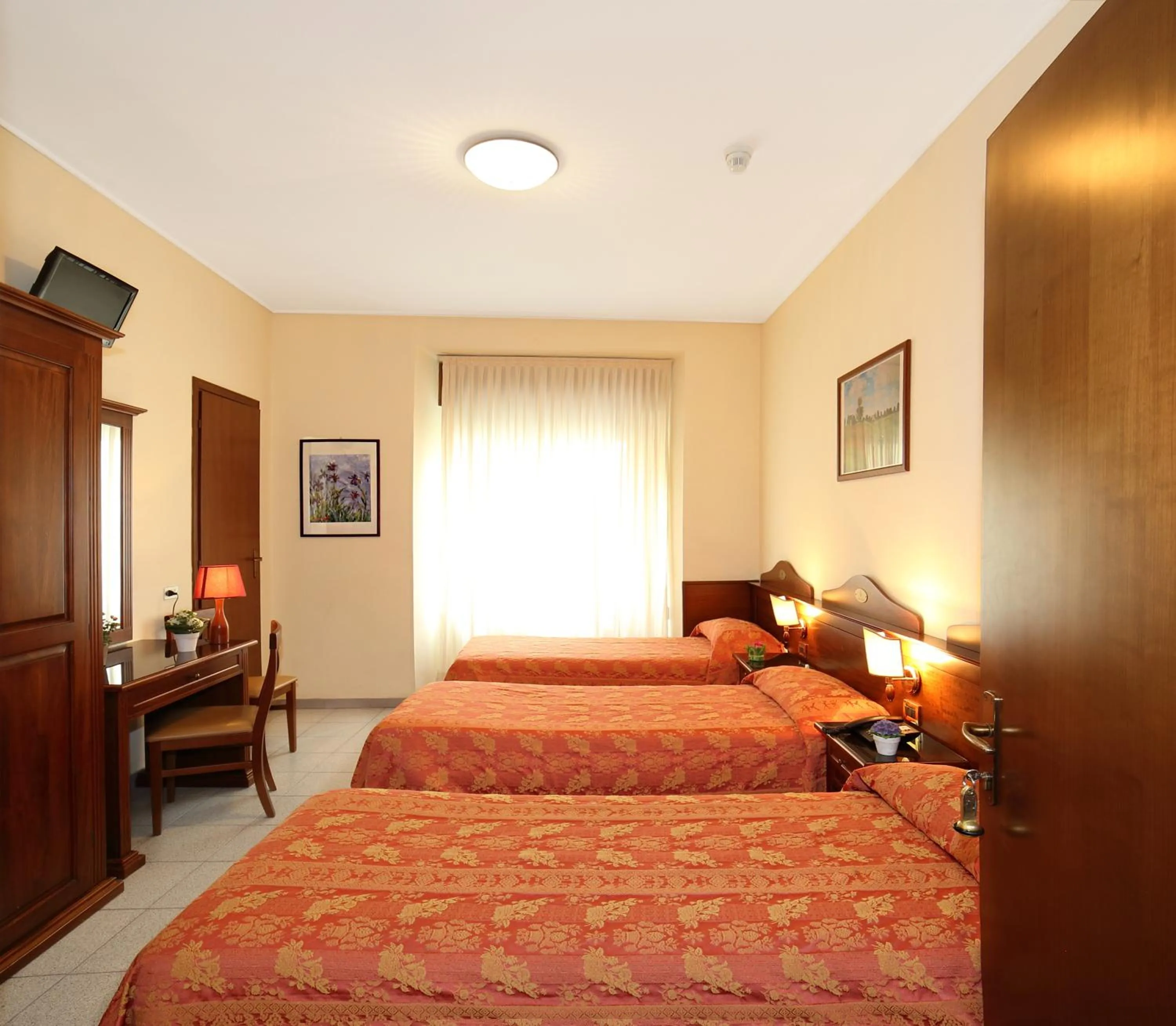 Photo of the whole room, Bed in Hotel Pavone