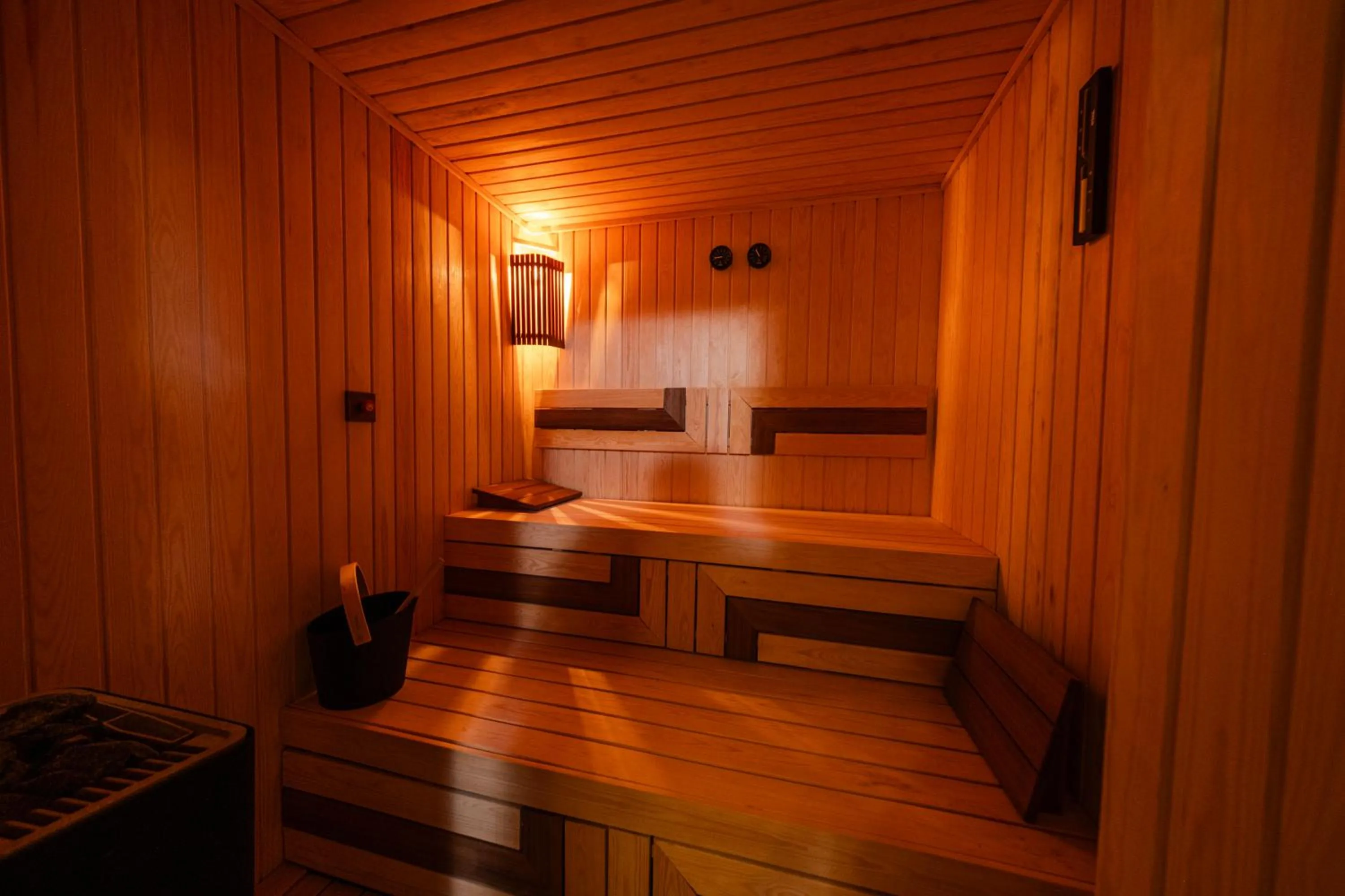 MQ Hotel Suites & SPA