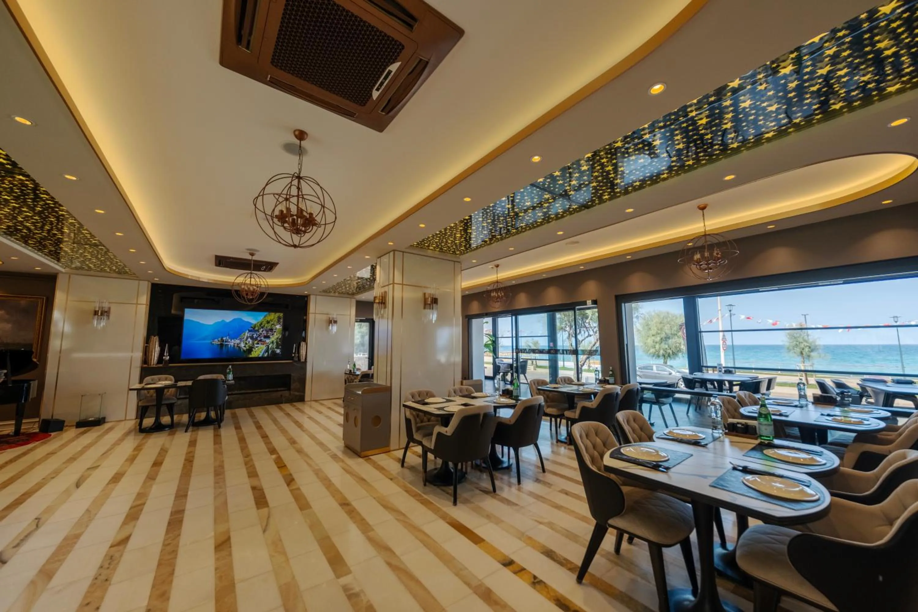 MQ Hotel Suites & SPA