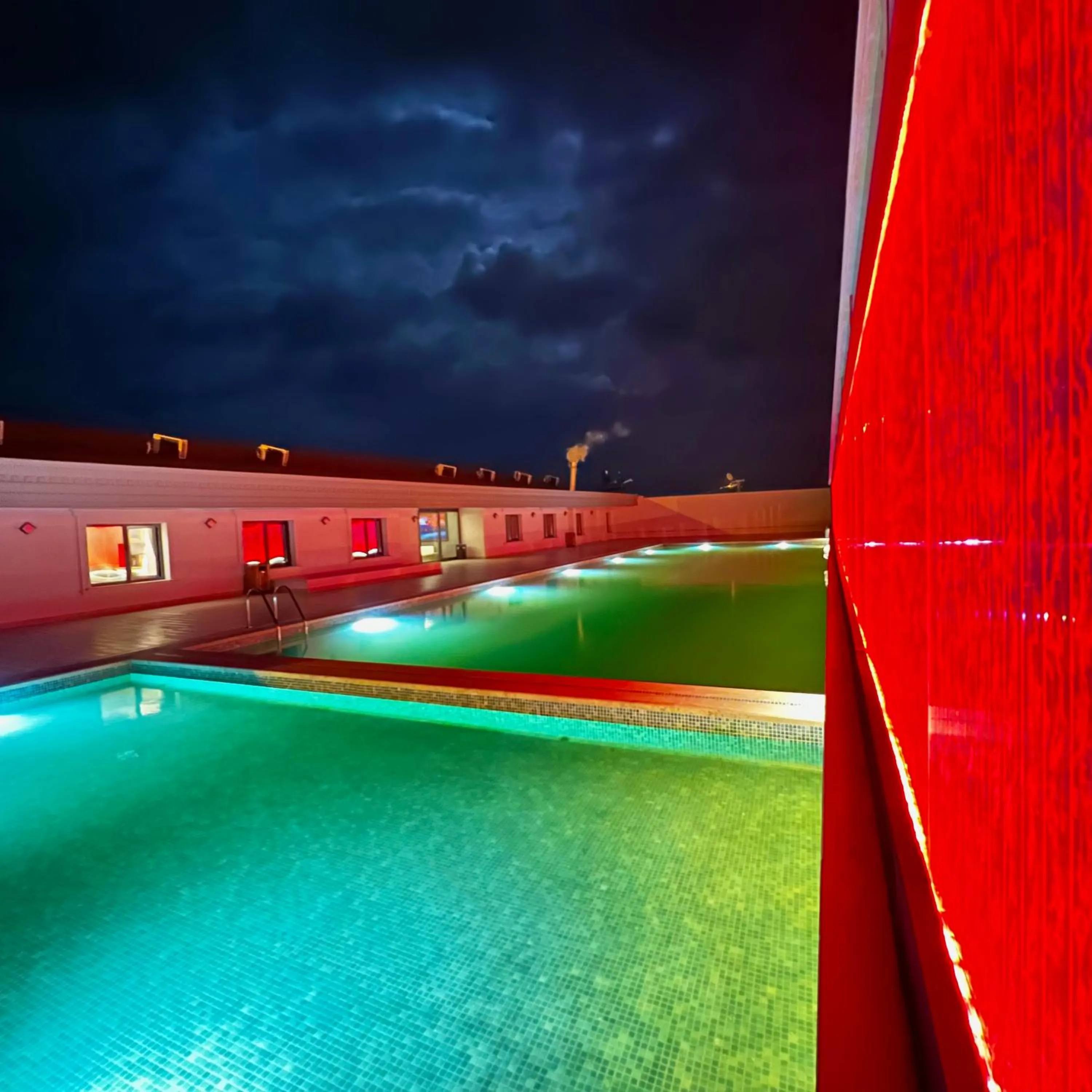 Swimming pool in MQ Hotel Suites & SPA