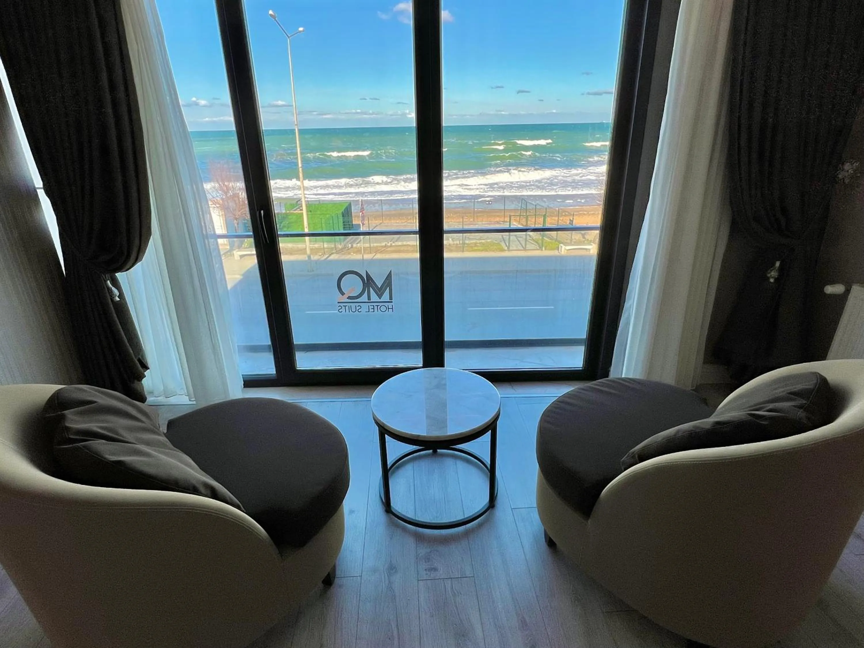 Living room in MQ Hotel Suites & SPA