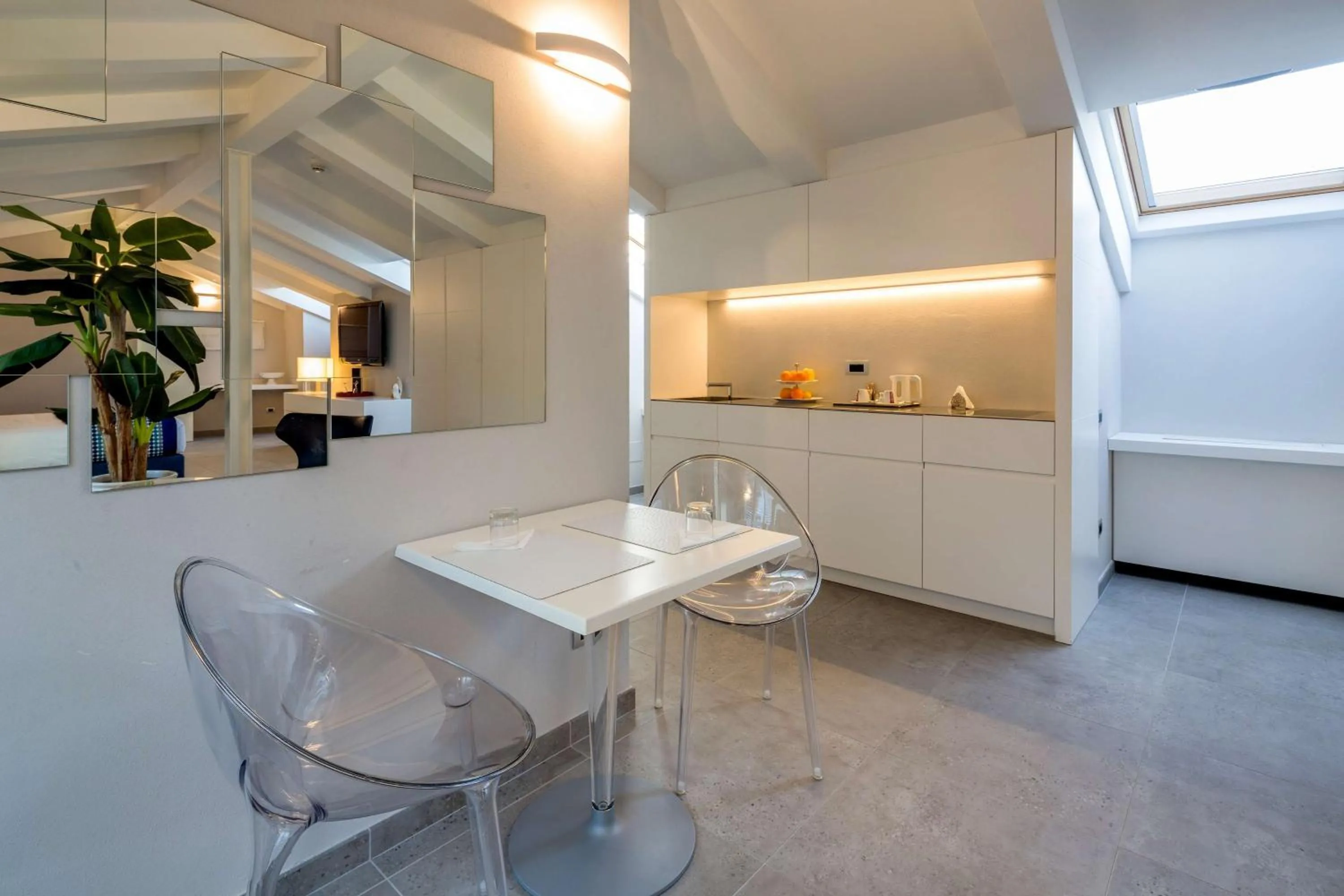 Photo of the whole room in Best Western Plus Royal Superga Hotel