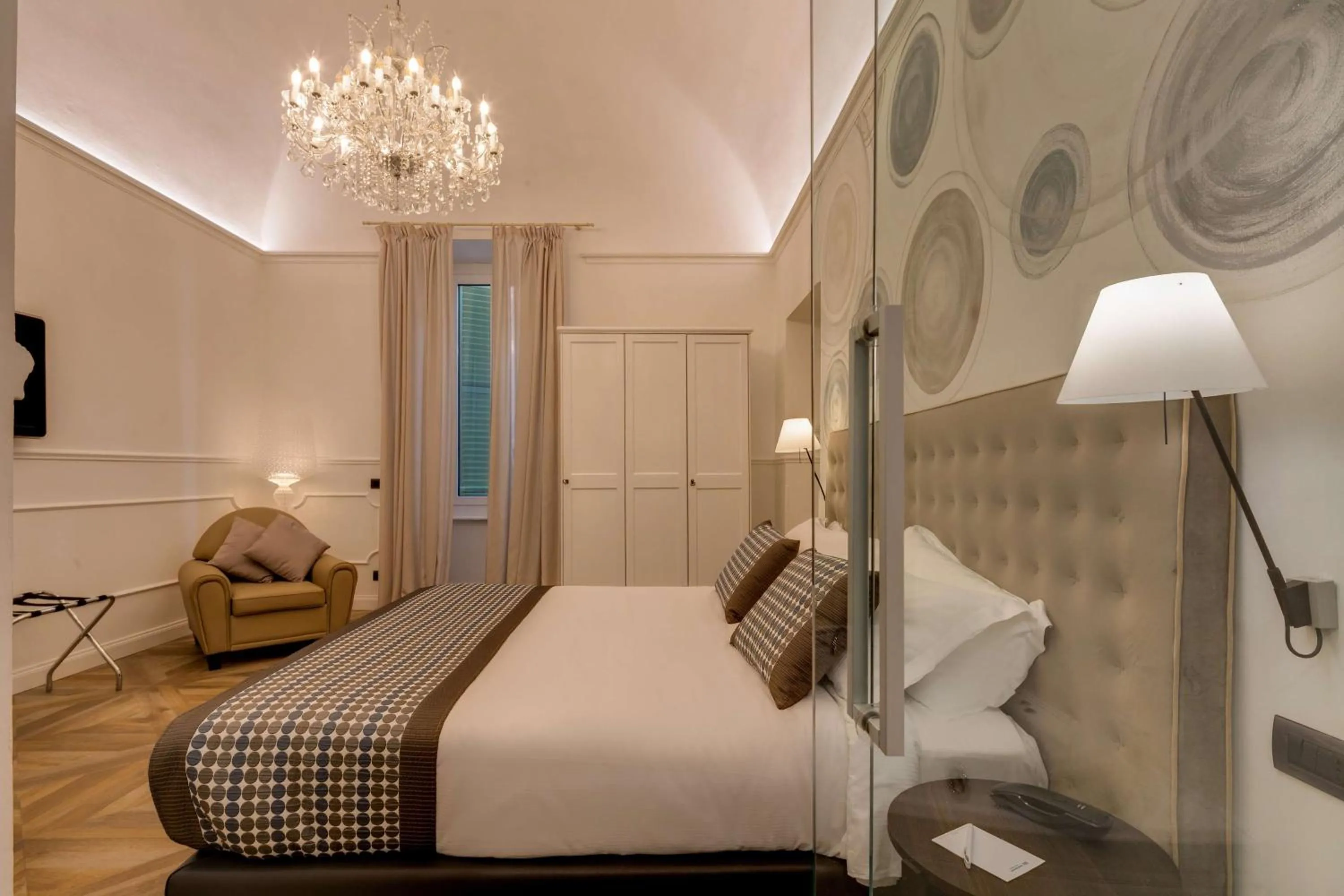 Photo of the whole room, Bed in Best Western Plus Royal Superga Hotel