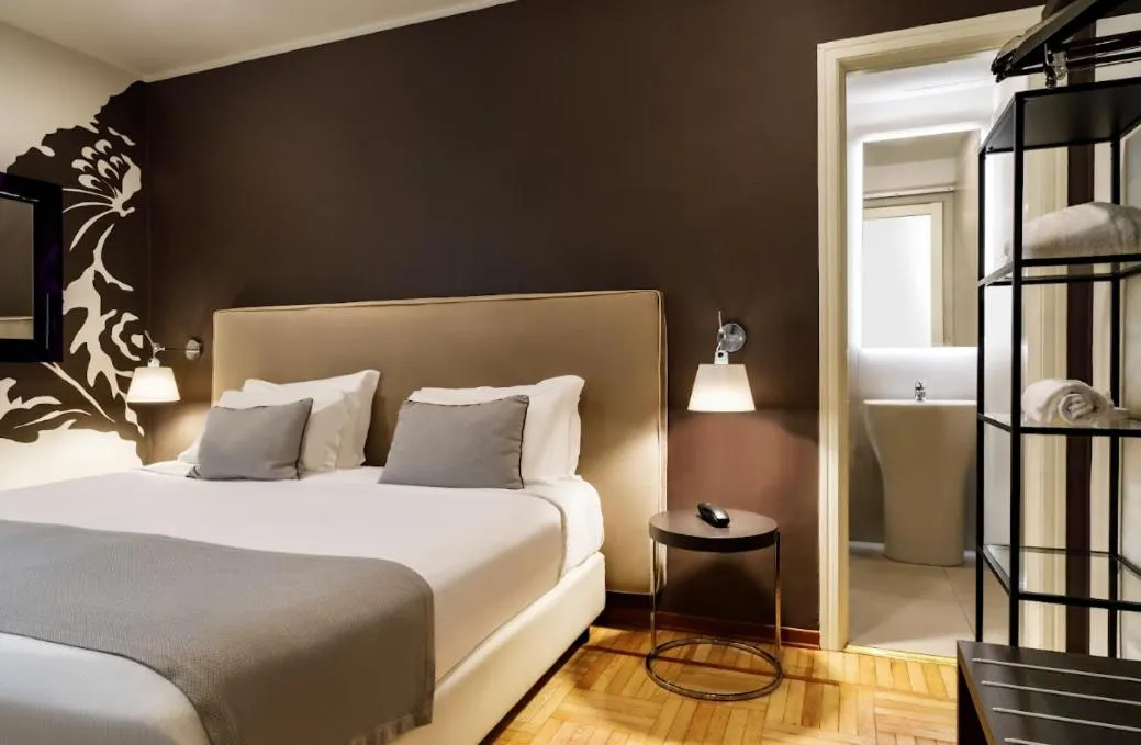 Photo of the whole room, Bed in Best Western Plus Royal Superga Hotel