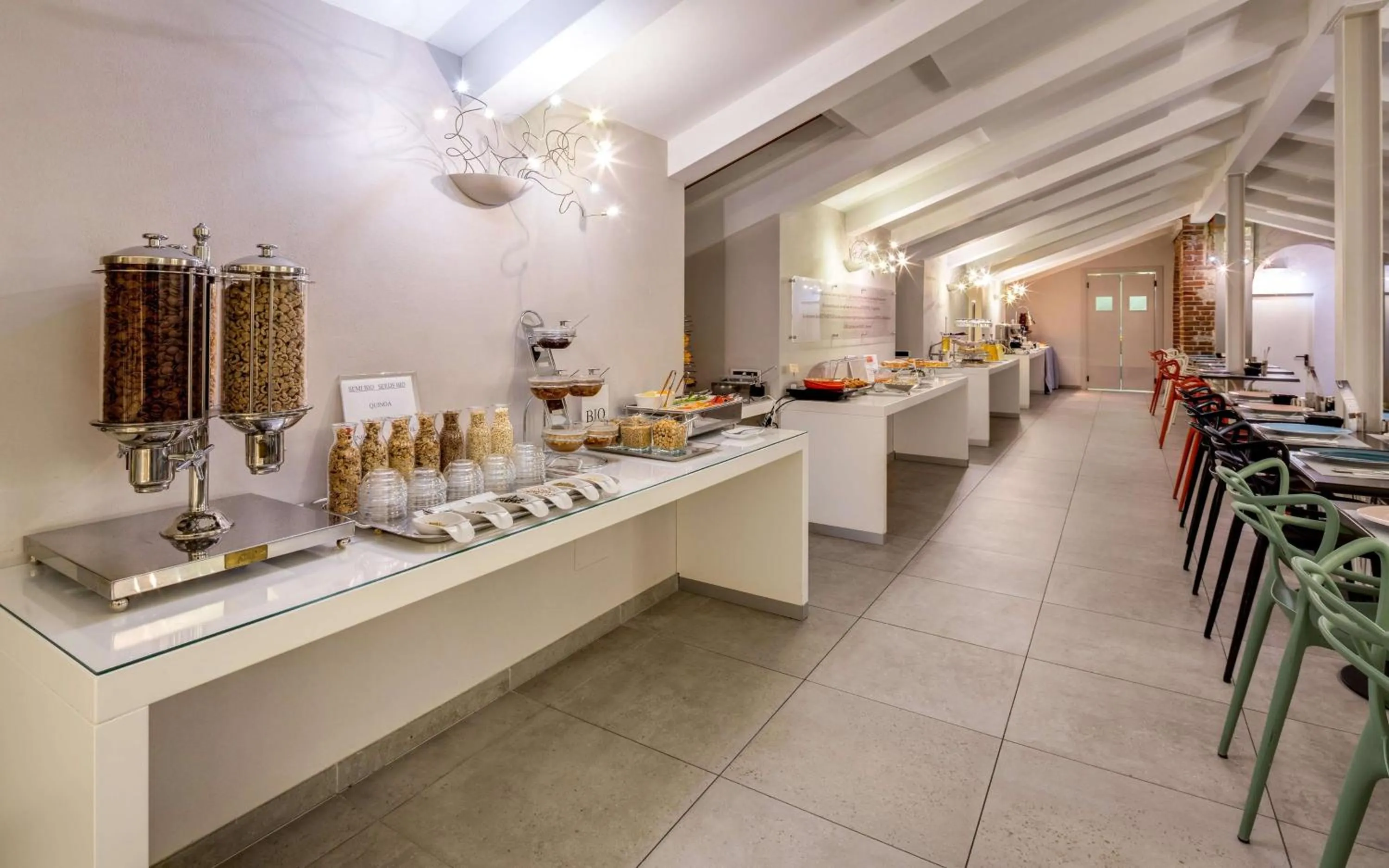 Restaurant/places to eat in Best Western Plus Royal Superga Hotel