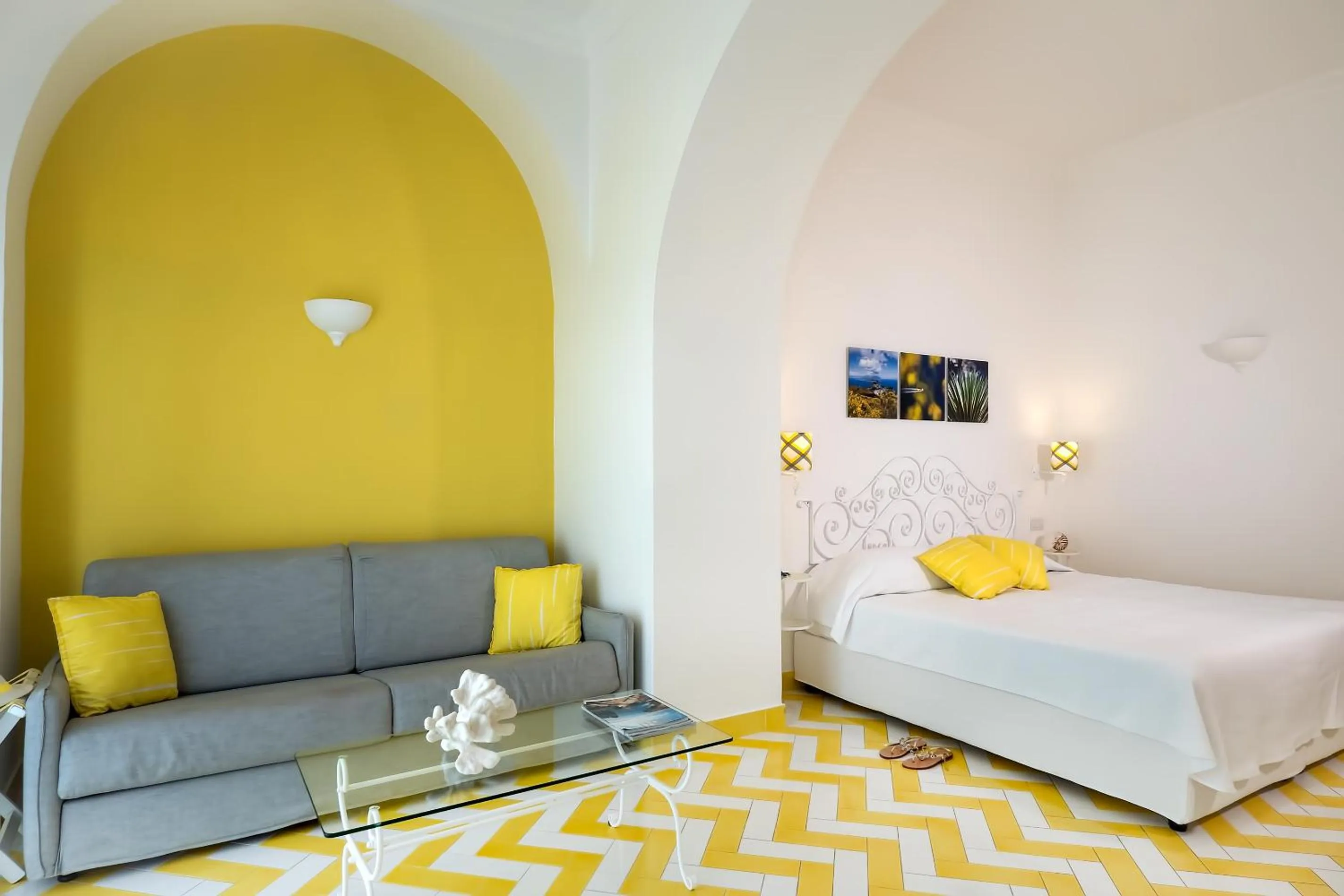 Decorative detail, Bed in Relais Maresca Luxury Small Hotel & Terrace Restaurant