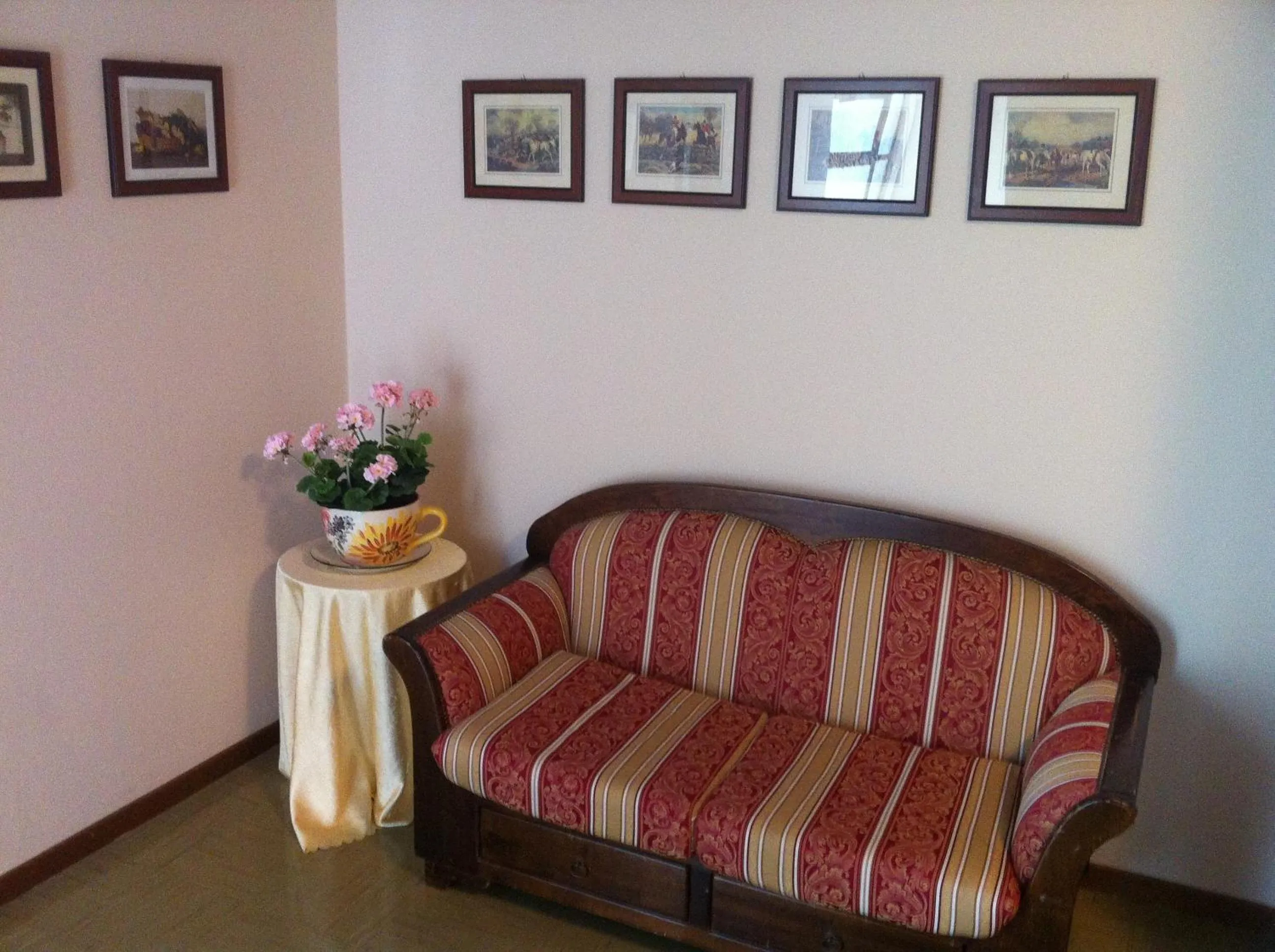 Decorative detail in Hotel Europa