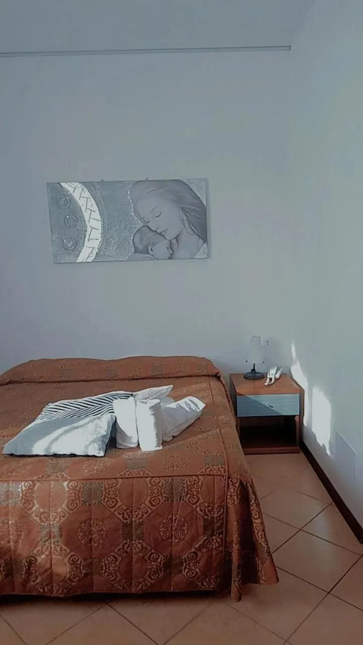 Bed in albergo del turista srl