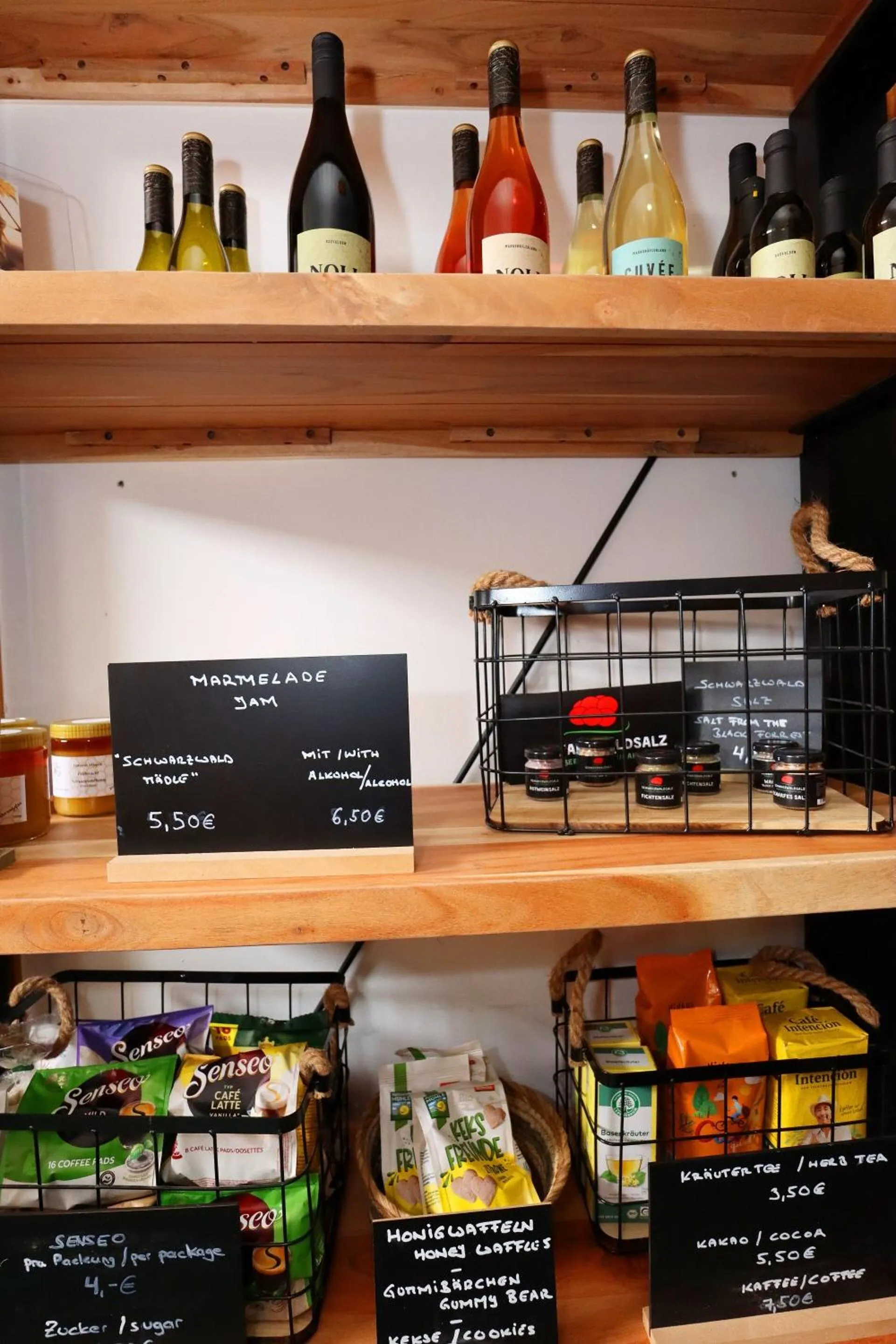 Food and drinks in Carpediem Apartments