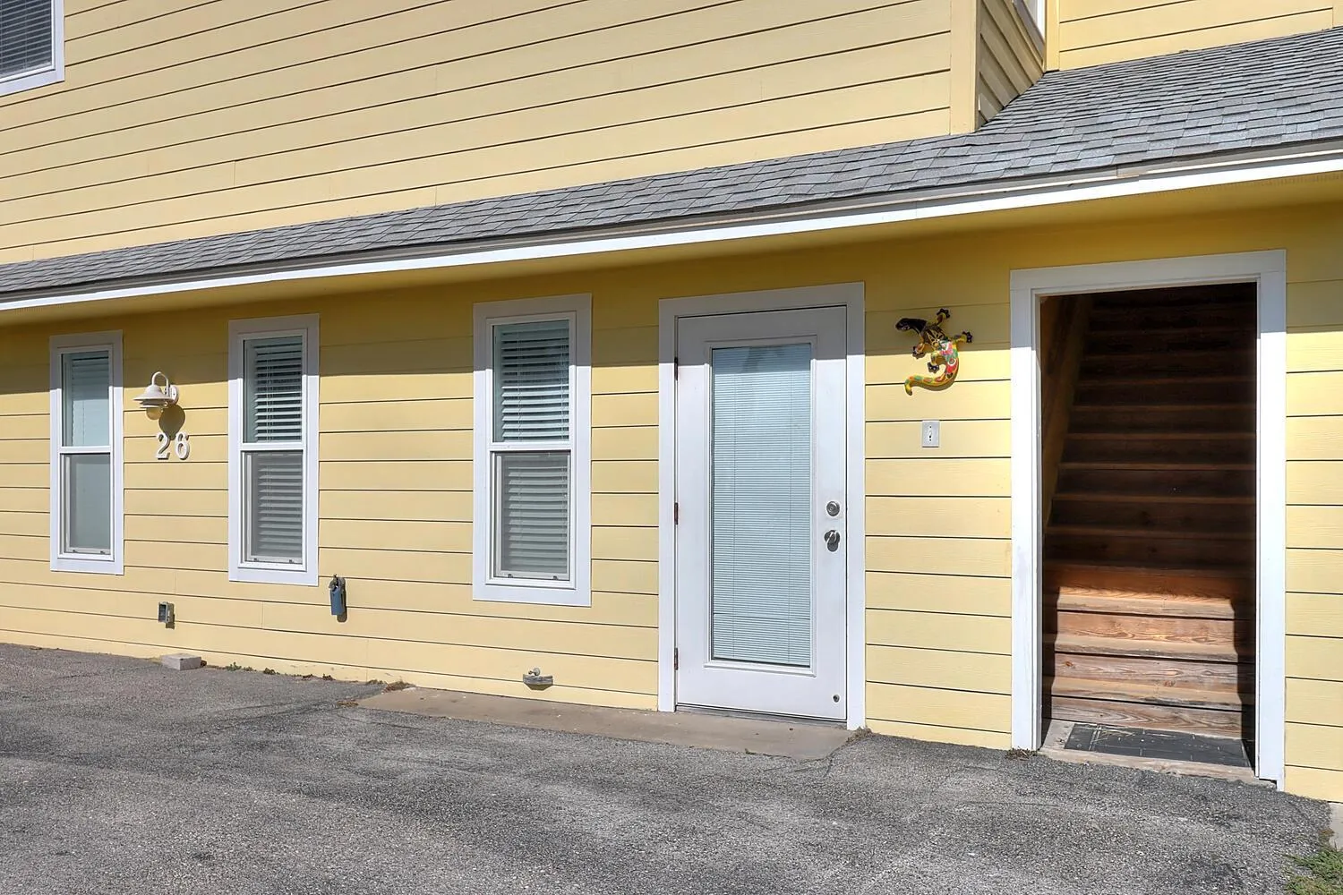 Other in It Is Fine LCV26 Pet Friendly