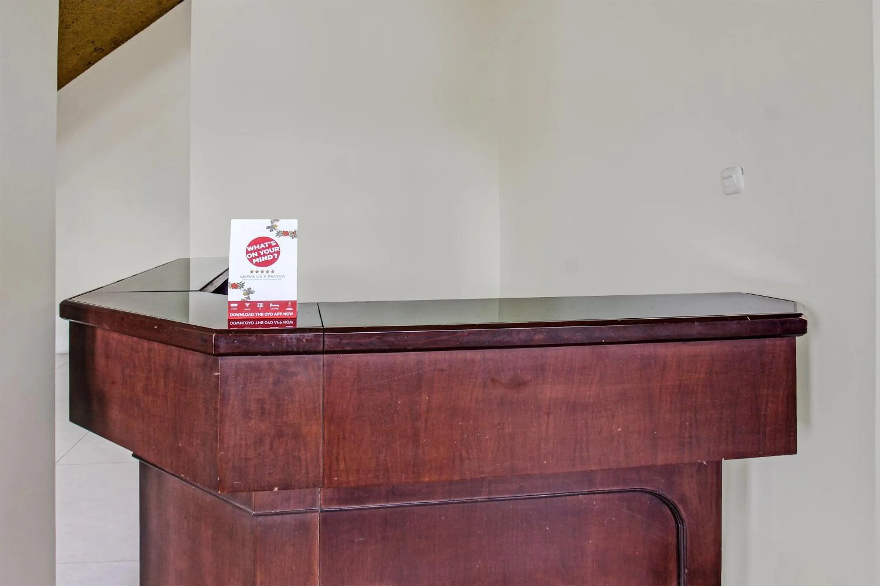 Lobby or reception in Hotel O Ayu Bypass MansionNearBundaran Gerung